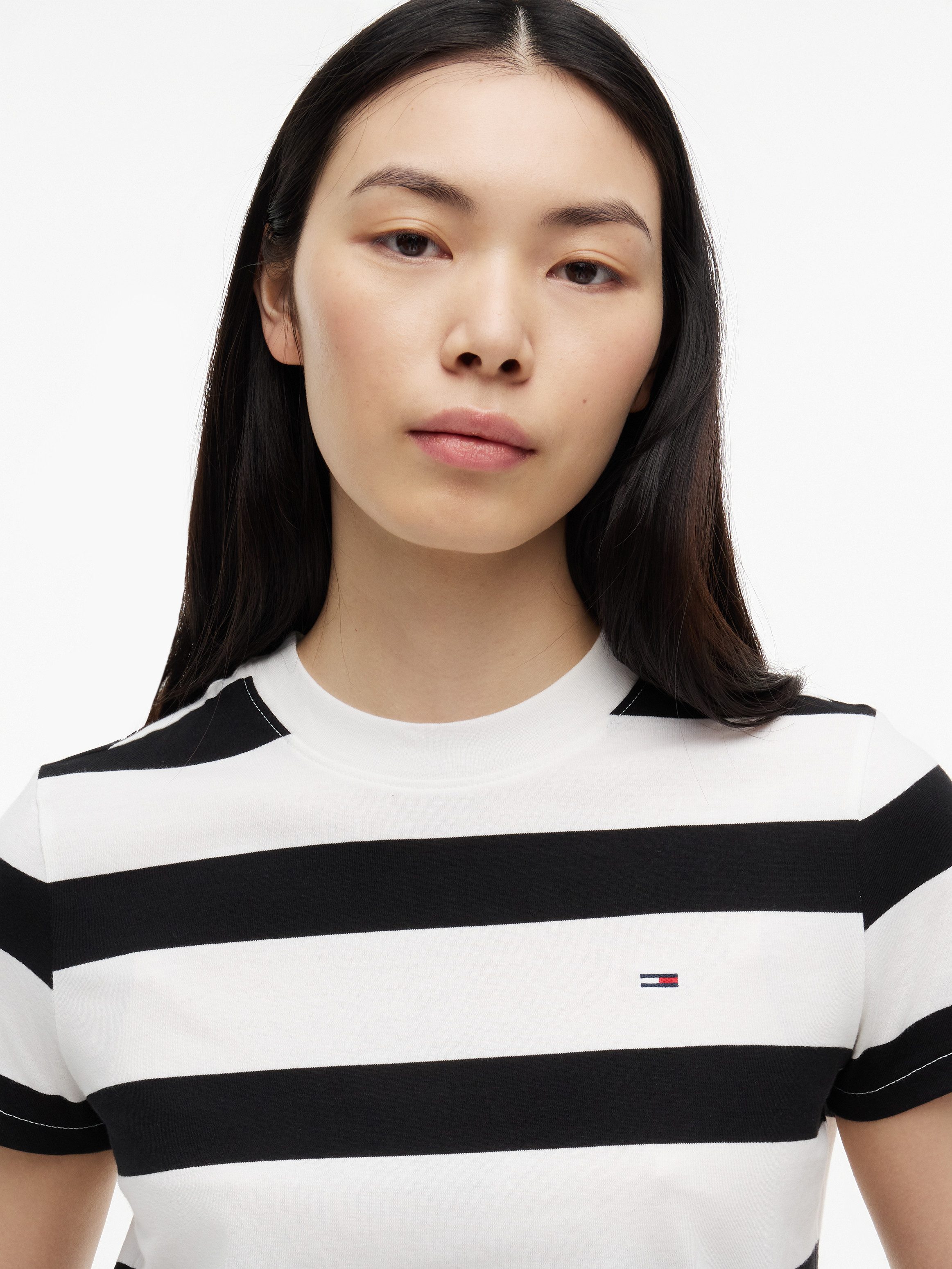 Tommy Jeans Kurzarmshirt TJW REG S FLAG JERSEY SS TEE EXT Baumwolle, regular fit, Kurzarm, Blockstreifen