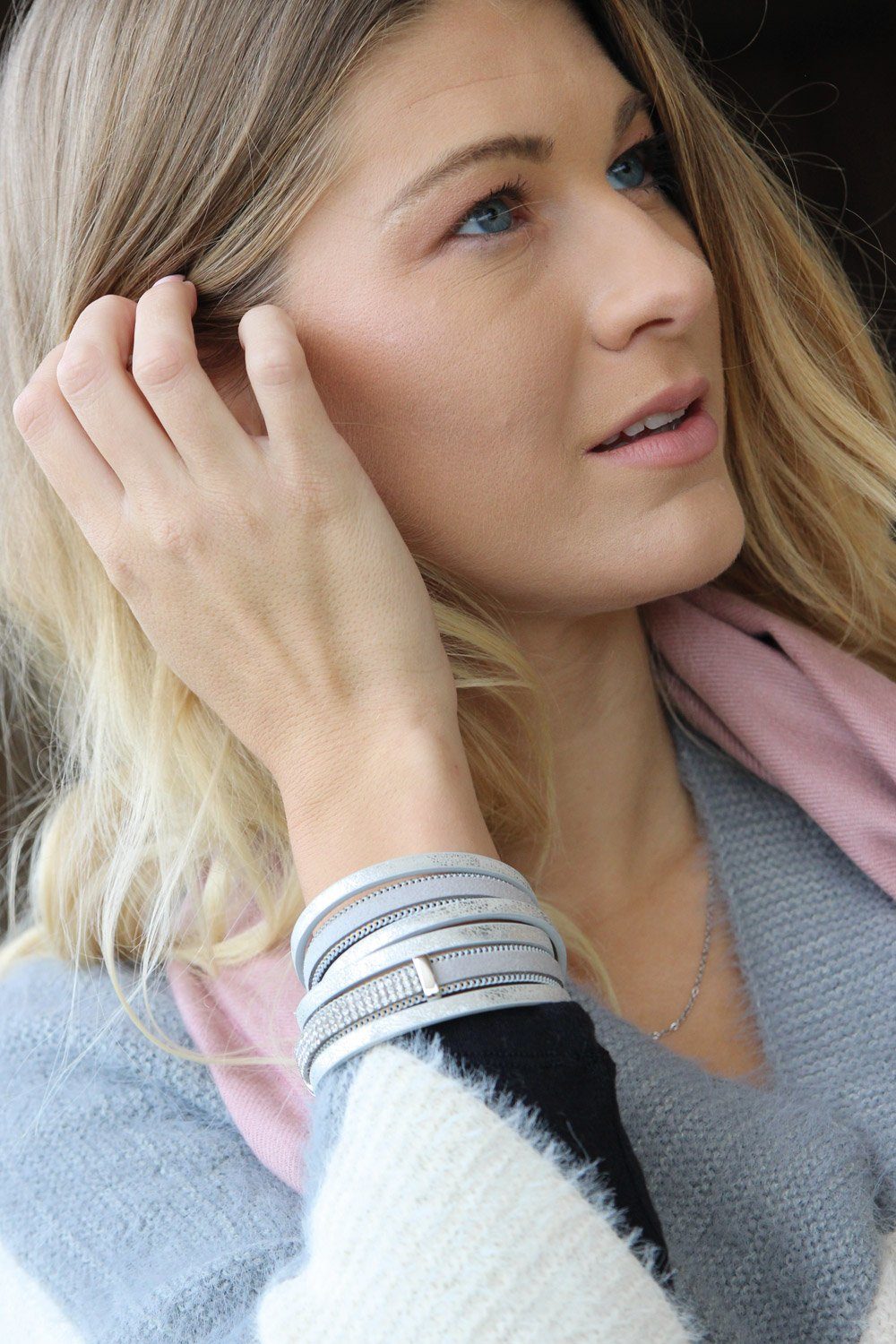 styleBREAKER Wickelarmband Wickelarmband mit Strass, Gliederkette, 3-Reihig (1-tlg)