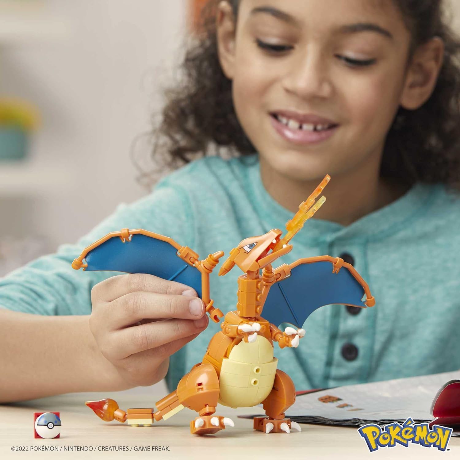 Nintendo Actionfigur Mega Pokémon Glurak Figur zum Zusammenbauen 223-Tlg. Actionfigur 6+