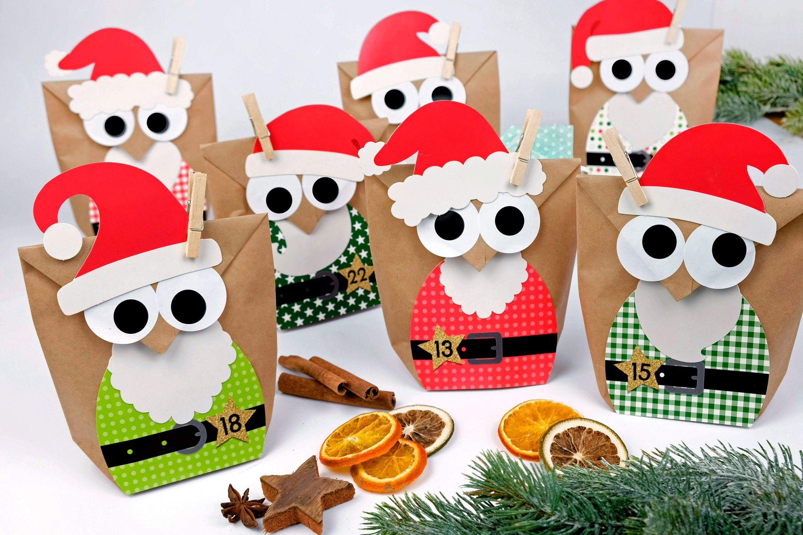 PAPIERDRACHEN Adventskalender DIY Adventskalender - Weihnachtseulen - (24-tlg)
