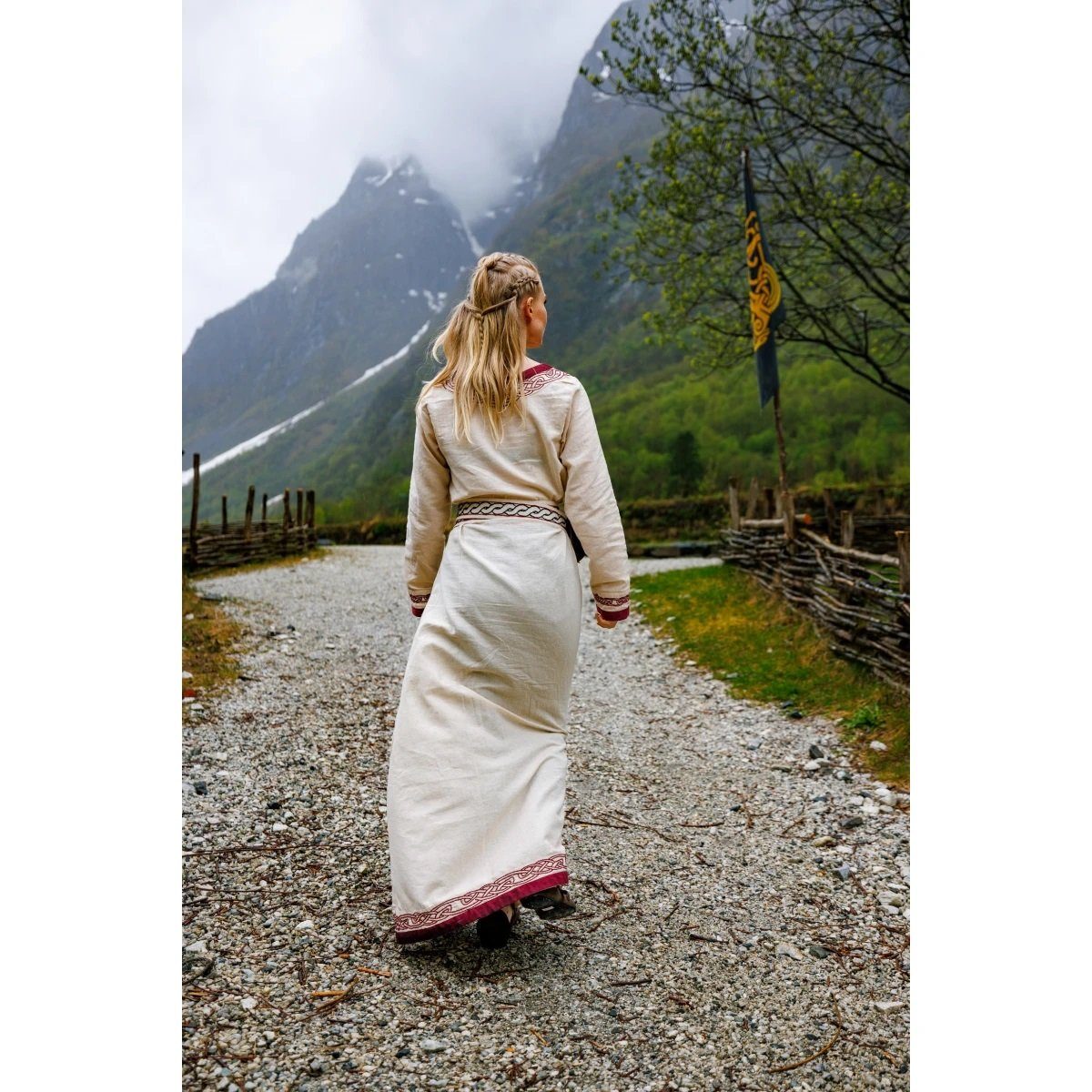 Leonardo Carbone Ritter-Kostüm Wikinger Kleid "Lagertha" Natur/Rot