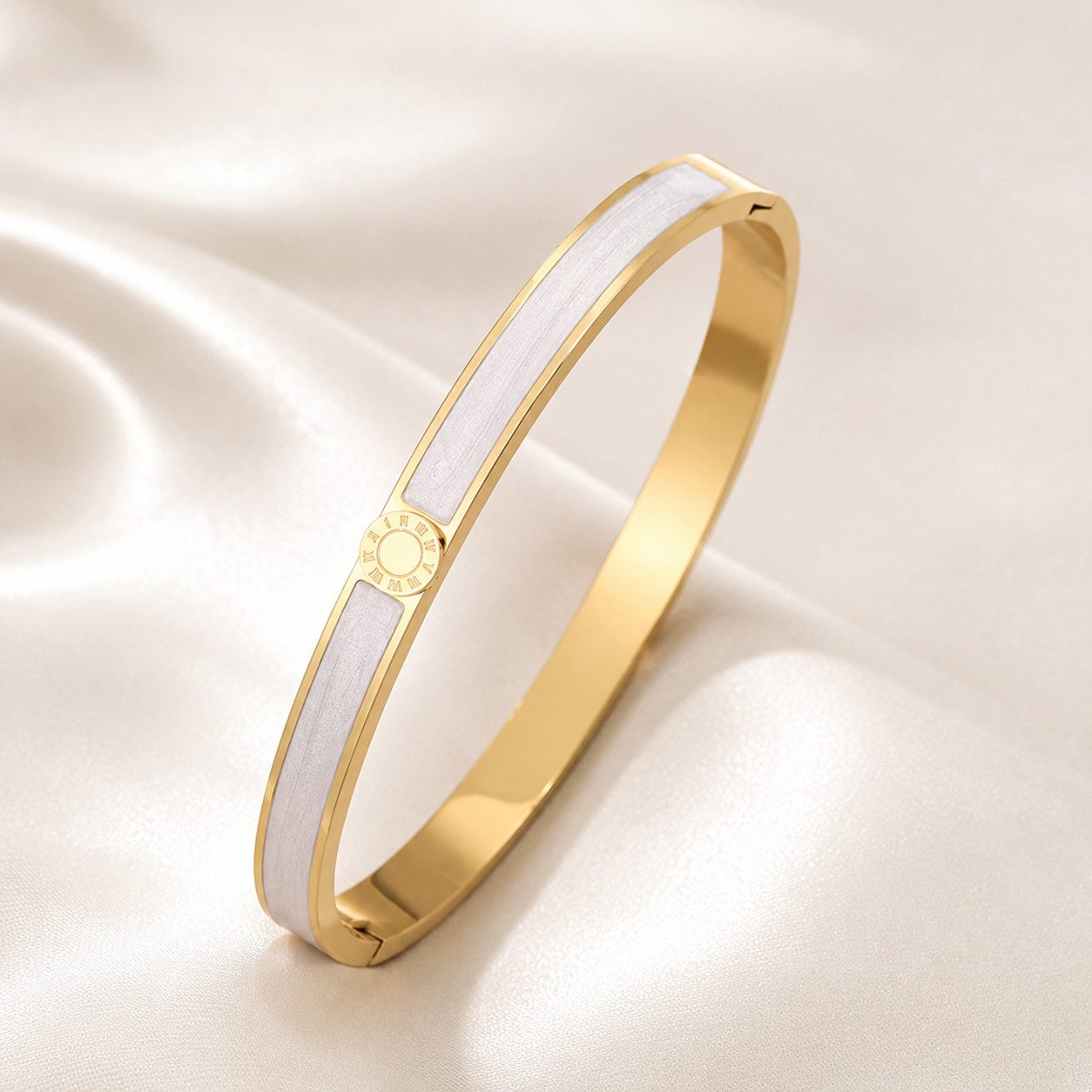 XCOAST Armreif Luxus Damen Edelstahl-Armband Fliederfarben – 18K vergoldeter Armreif (Armreif Damen rosé gold Edelstahl, mit Schmucktasche), rosé Armband Damen elegant, 18K vergoldet edel