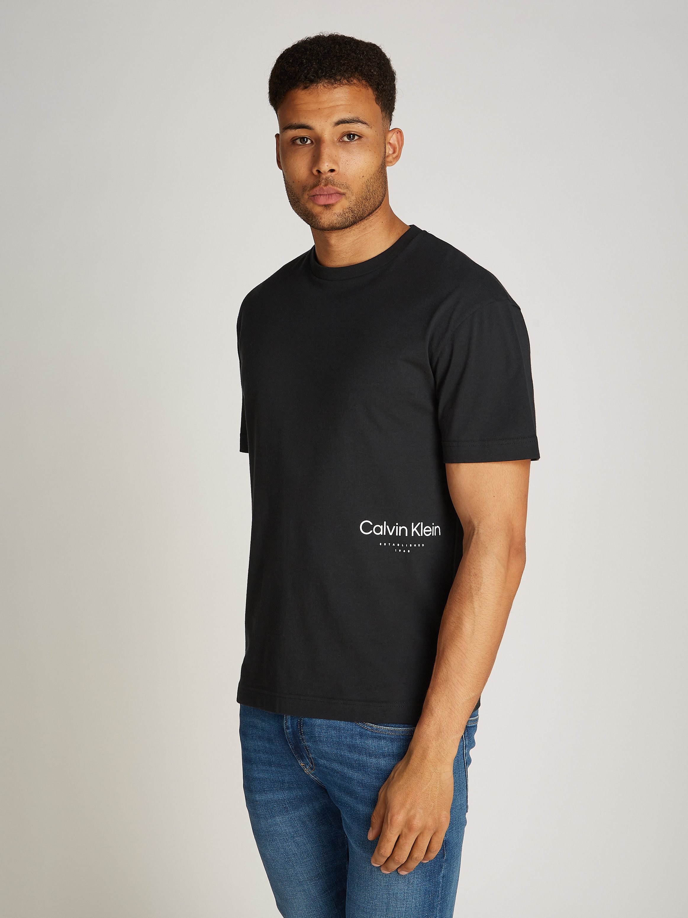 Calvin Klein T-Shirt OFF PLACEMENT LOGO T-SHIRT mit Logoschriftzug