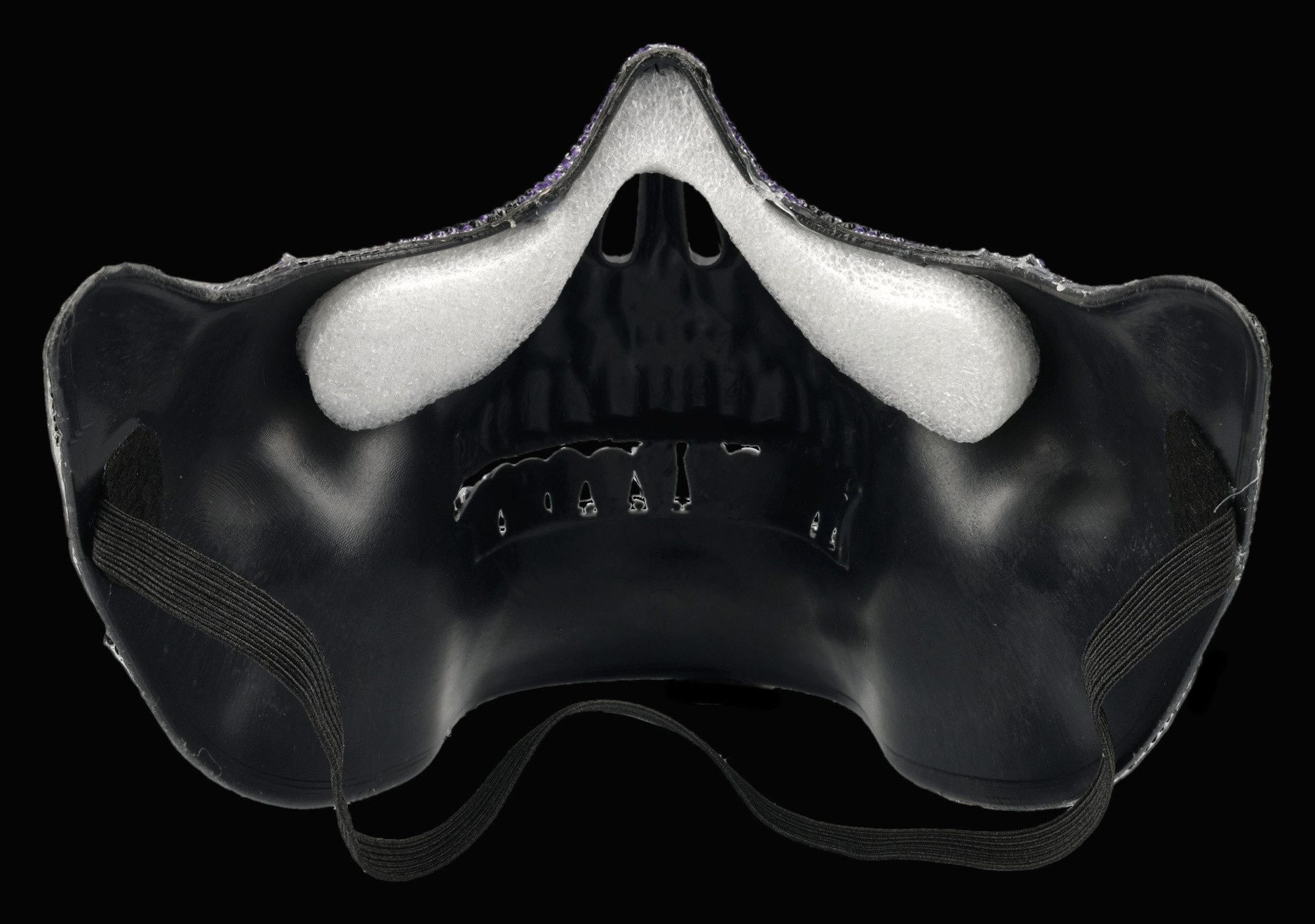 Figuren Shop GmbH Verkleidungsmaske Totenkopf Maske – Cosplay Halbmaske Gothic Horror Deko Lila 13 cm, mit Schmucksteinen verziert