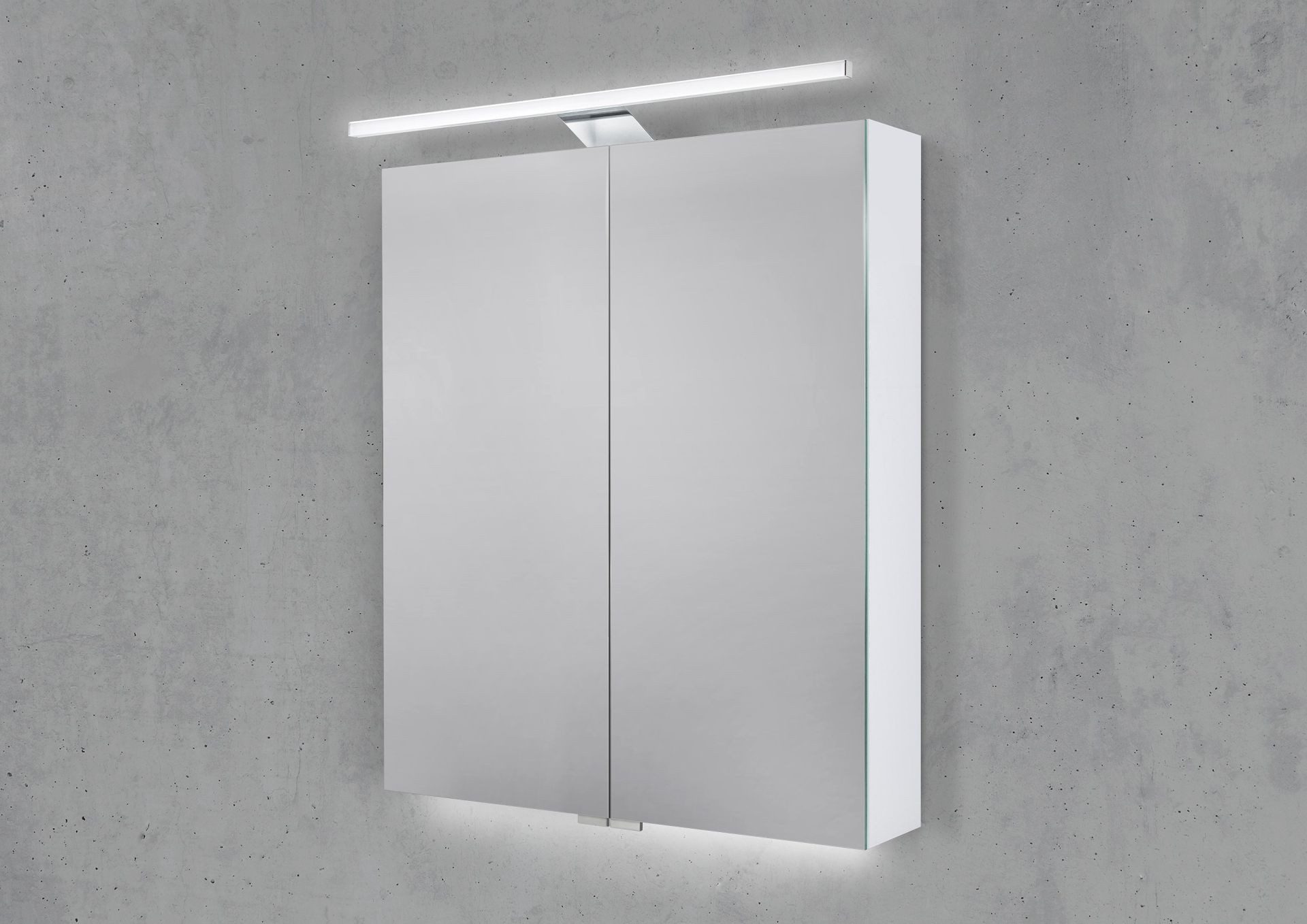 Intarbad Badezimmerspiegelschrank 2-türiger Spiegelschrank mit MULTI LED Aufbauleuchte stufenlos dimmbar (Doppelspiegeltüren, Holz-/ Lackdekore, Maße von 60 bis 90 cm wählbar, Höhe 70 cm, Glasfachböden, Magnetleiste & Kosmetikspiegel Ø 12 cm) Vormontierte Lieferung, Floatglas, 160 kg Traglast, Made in Germany