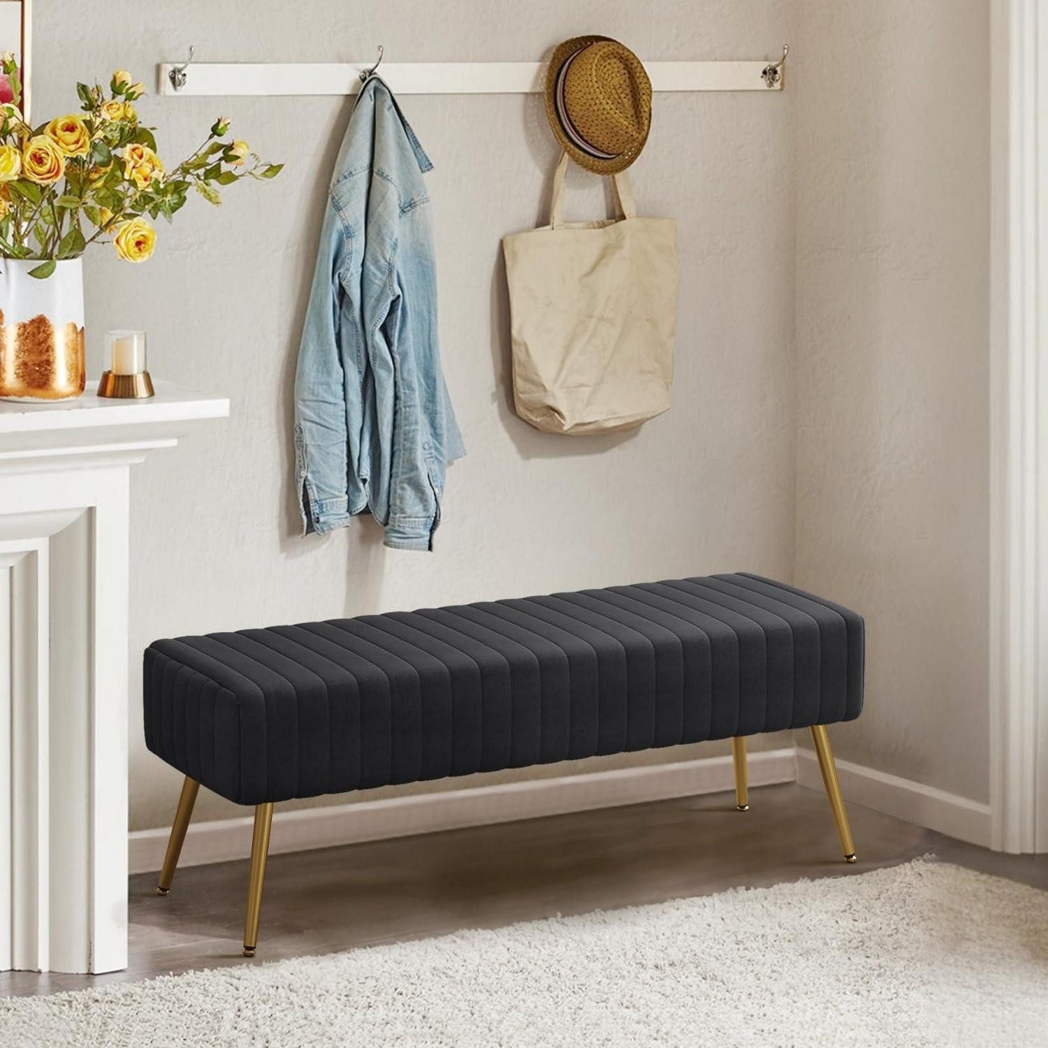 LuxusKollektion Polsterbank Sitzbank Samtoptik Schwarz 113.5cm Metallbeine (1-St)