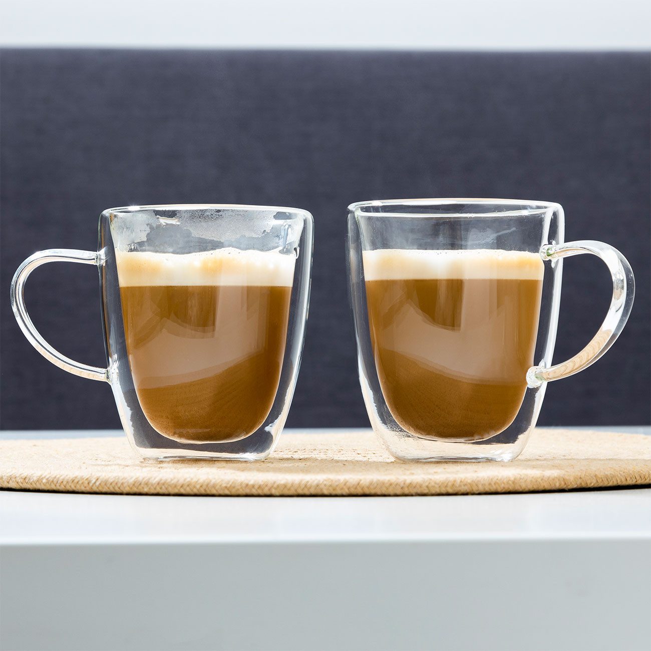 HI Cappuccinotasse Doppelwandige Cappuccino-Gläser 2er-Set je 270 ml aus Borosilikatglas, Spülmaschinengeeignet, mikrowellengeeignet, hitzebeständig, kratzfest