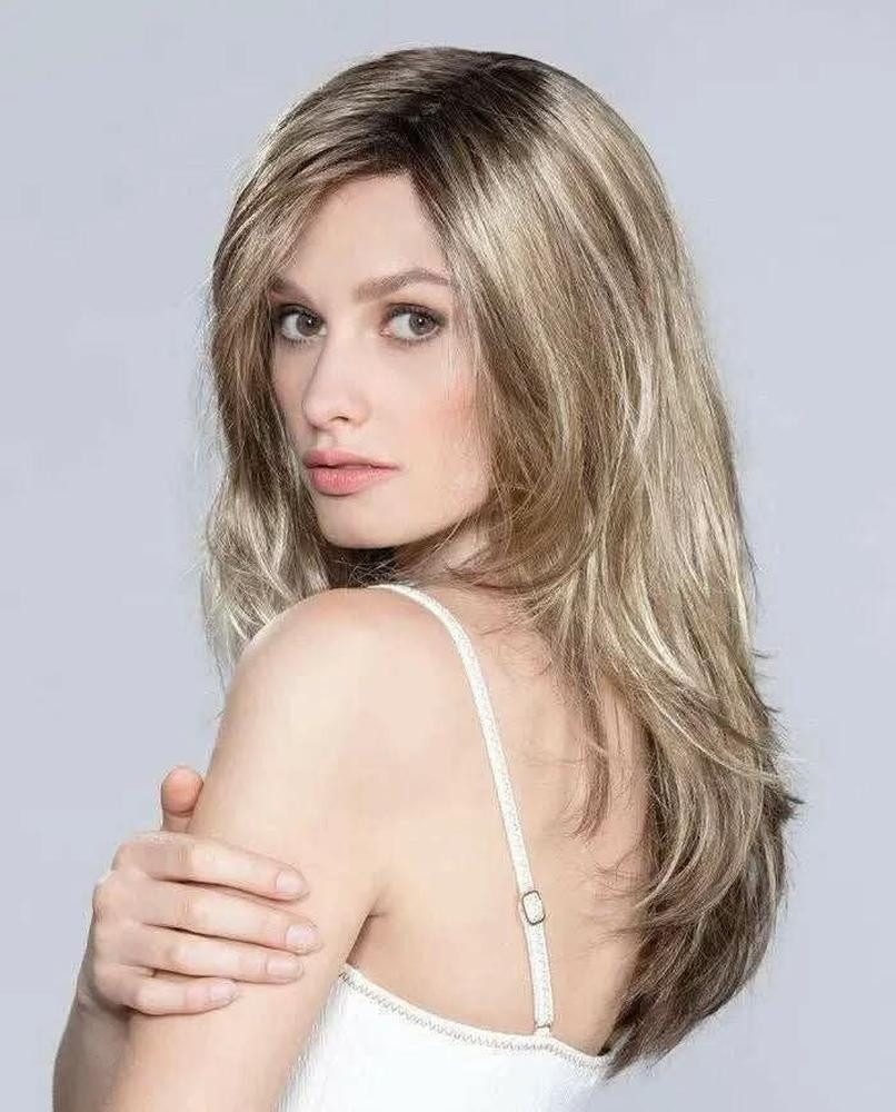 Ellen Wille Kunsthaarperücke Ellen Wille Glamour Mono, Natürlicher Lang-Look mit Extended Lace-Front & linkem Mono-Scheitel.