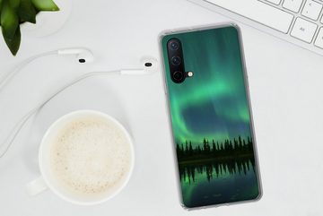 MuchoWow Handyhülle Nordlicht - Bäume - Wasser - Alaska, Phone Case, Handyhülle OnePlus Nord CE 5G, Silikon, Schutzhülle