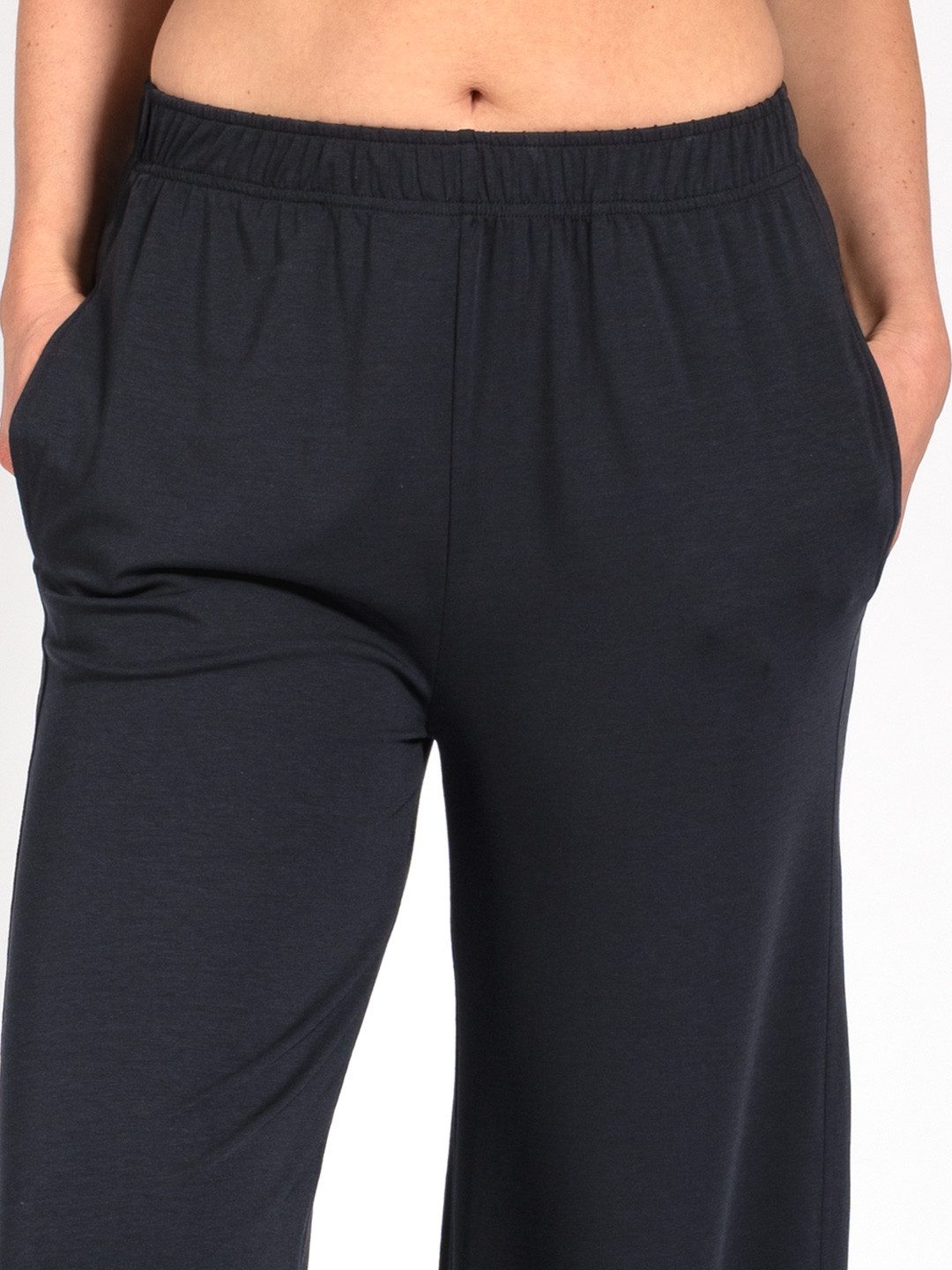 Magadi Yogahose Naomi im Palazzo-Stil aus weichem Naturmaterial günstig online kaufen