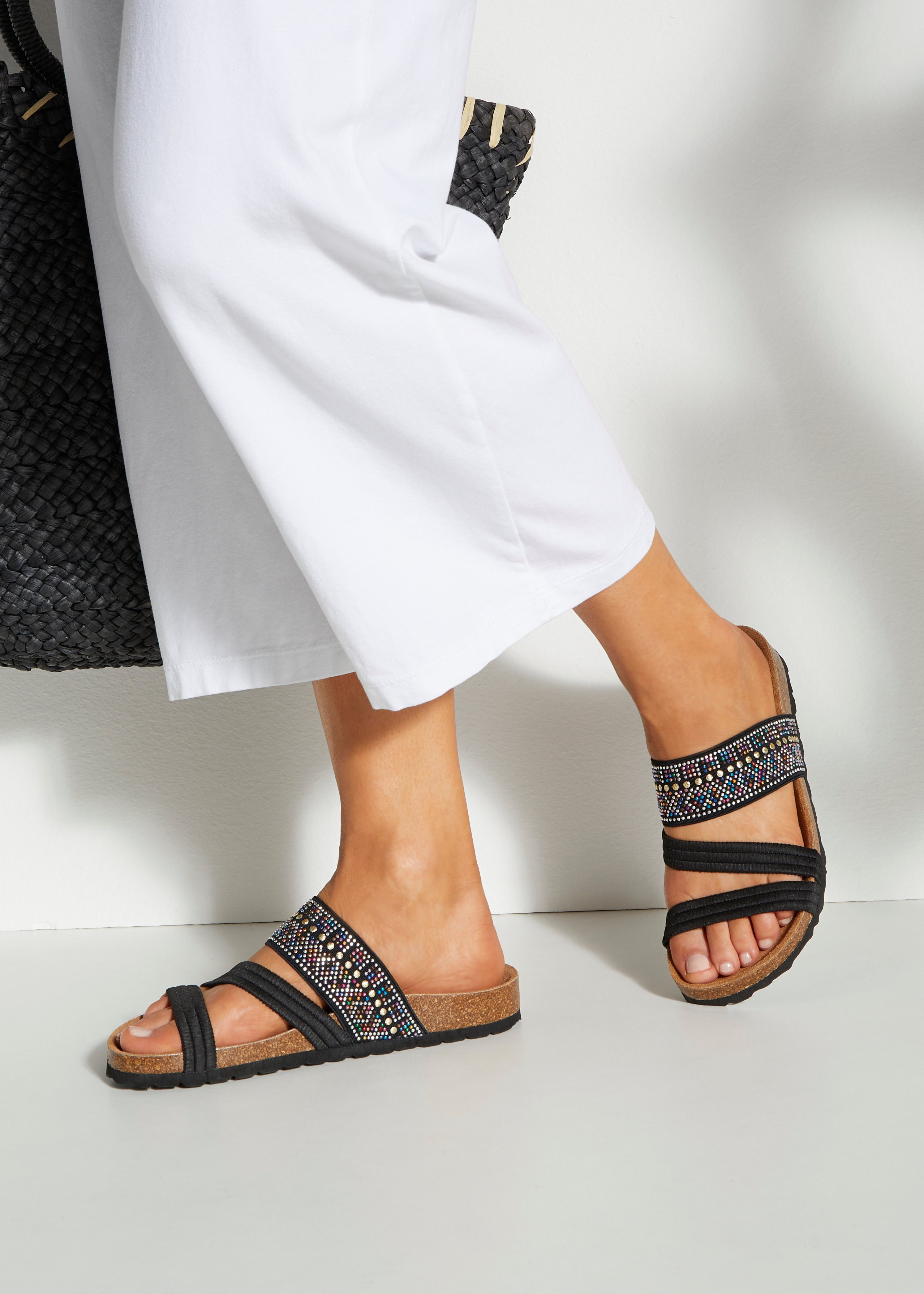 LASCANA Mule, Sandale, offener Schuh, Sommerschuh, Pantolette mit Komfortkorkfußbett aus Leder und elastischen Riemen