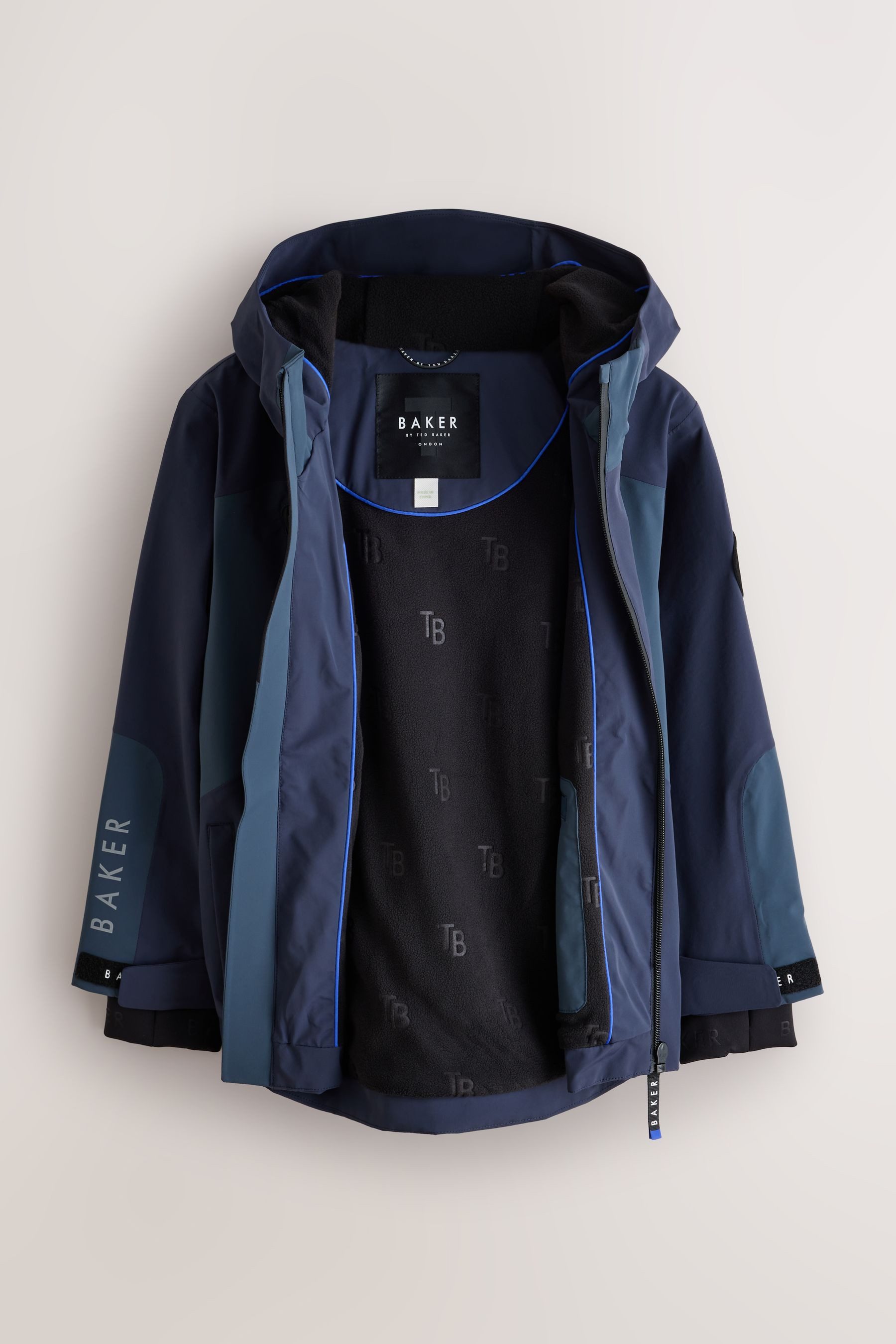 Baker by Ted Baker Regenjacke Baker by Ted Baker Wasserdichter, leichter Mantel (1-St)