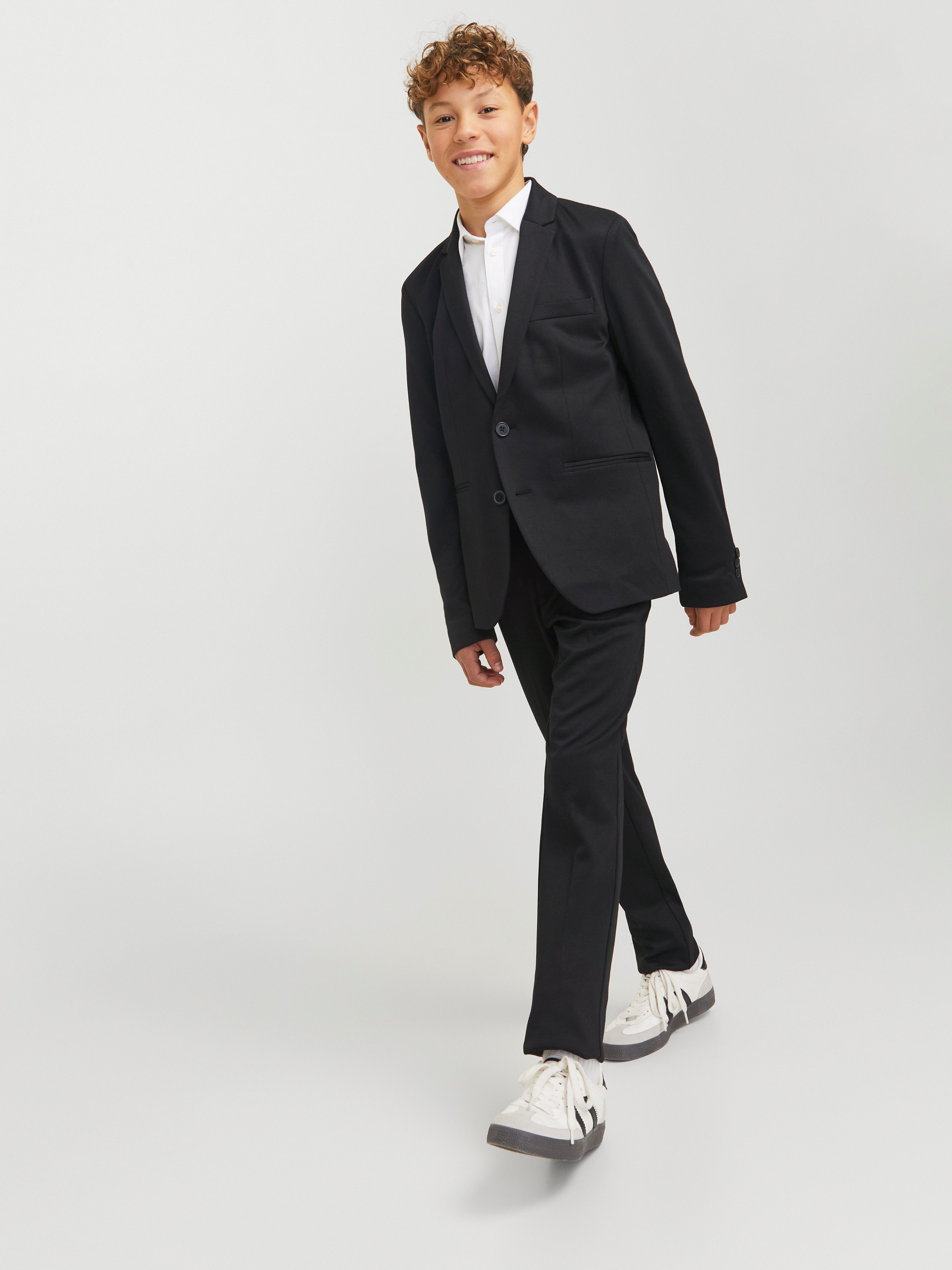 Jack & Jones Junior Anzug JJEJAXON sorgt für stylischen Look mit optimaler Passform (Set, 2-tlg) unifarben, modisch, slim fit, Jersey, Reverskragen