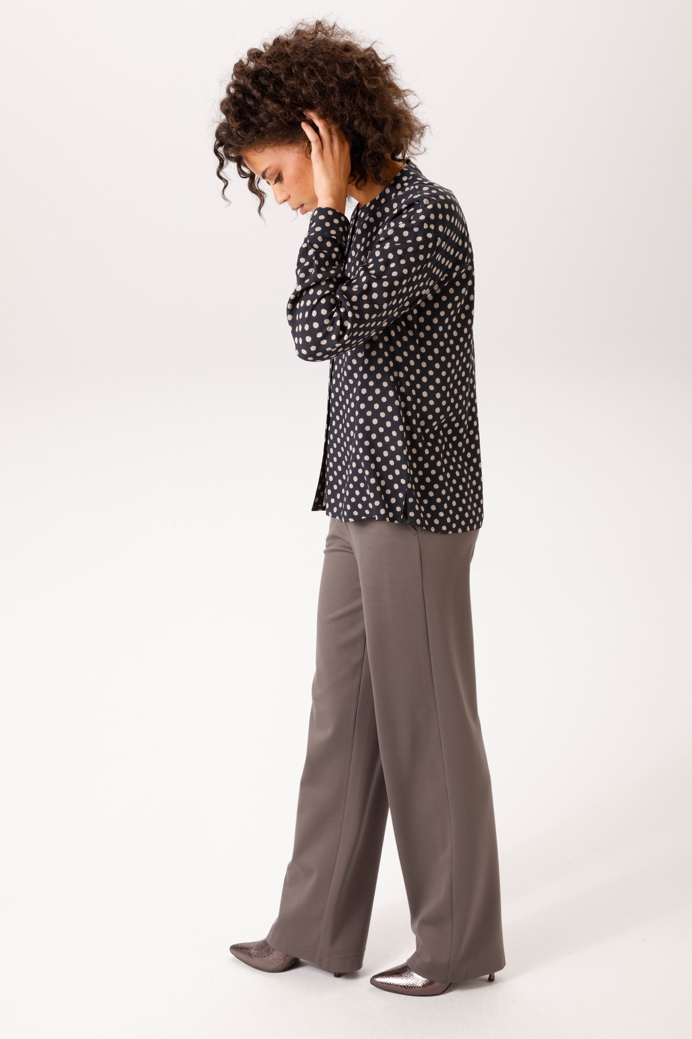 Zum Outfit 6