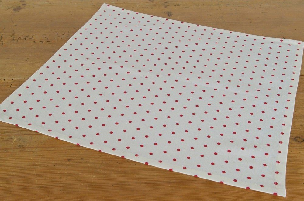 Platzset Textil Stoff Serviette rot weiß gepunktet 45x45 cm