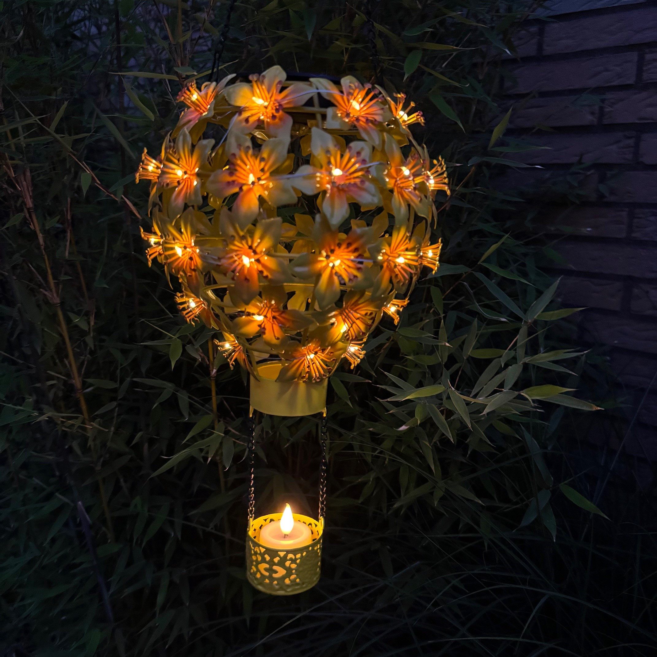 Online-Fuchs LED Gartenleuchte Solar Heißluftballon aus Metall mit Hibiskus Blüten, Gartendeko Lampen, Lichterkette mit 48 LED´s, warmweiß, ca. 60 cm groß mit Aufhängevorrichtung