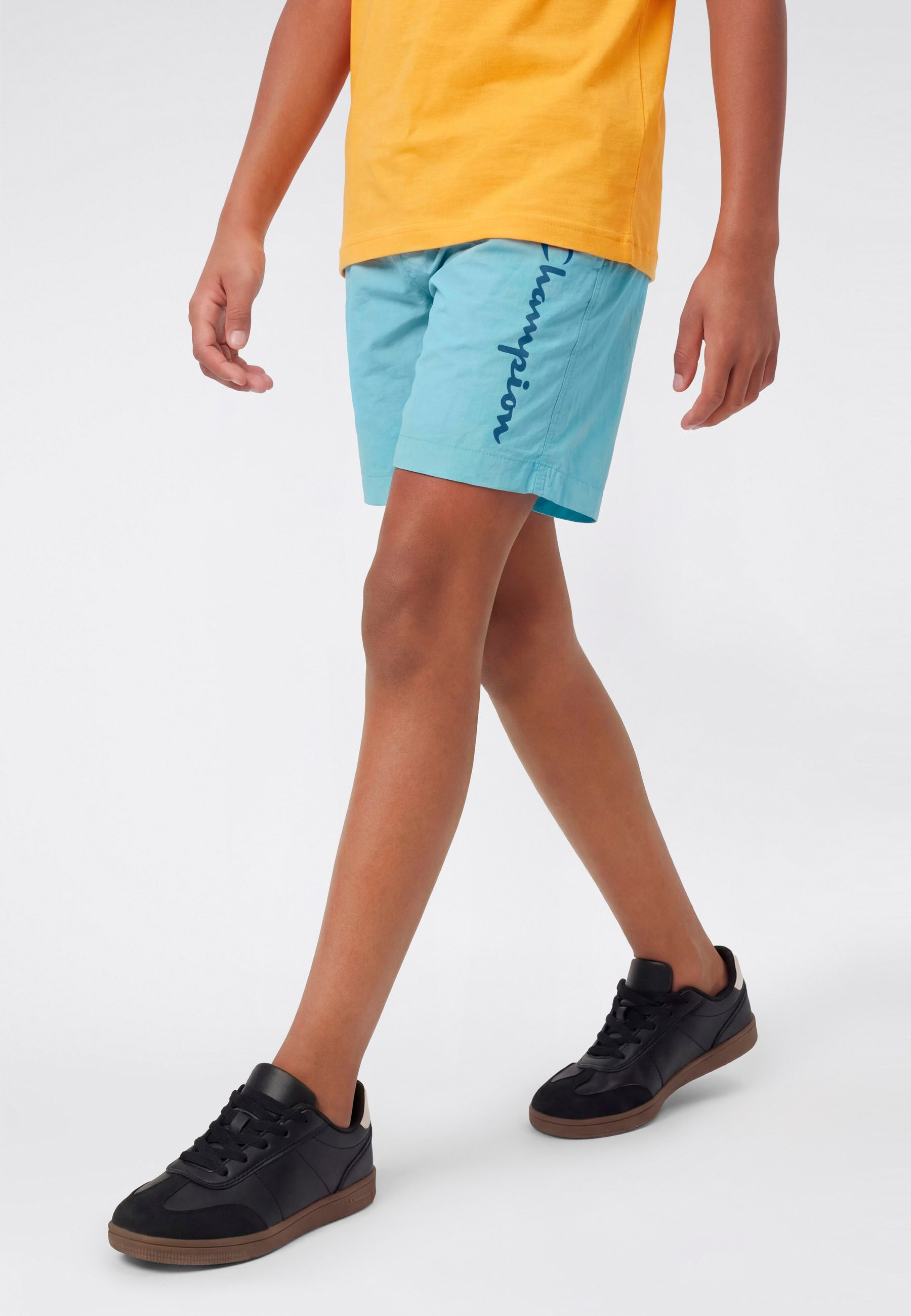 Champion Badeshorts Boys' beach shorts with big Logo für Kinder und Jugendliche geeignet, mit Innenslip aus Polyester