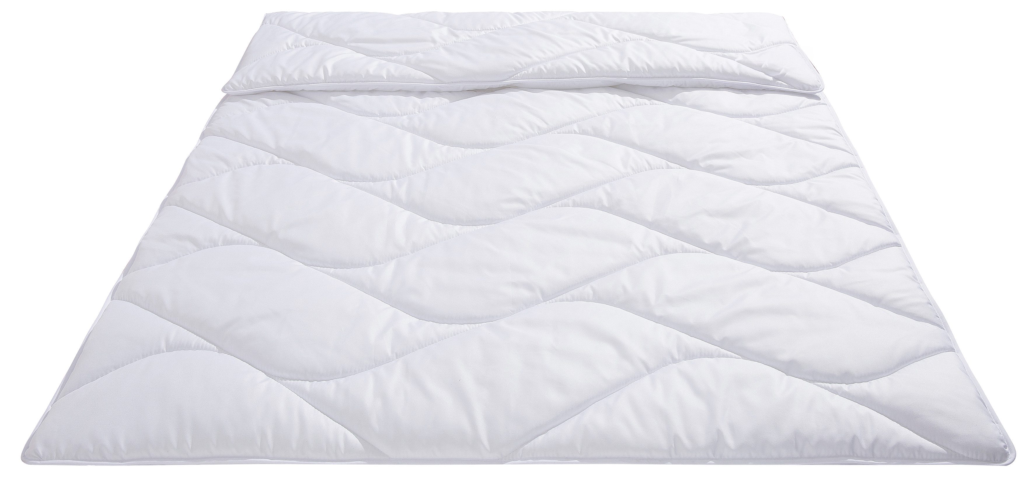 OTTO home Microfaserbettdecke Fantasy, Füllung: aus recycelten Polyester, Bezug: Polyester oder ökologisches Polyester oder Baumwolle (ECO), Bettdecken, in 3 Bezugsqualitäten für Sommer, Winter. Reduzierter Preis € 32,99. Unverbindliche Preisempfehlung € 49,90