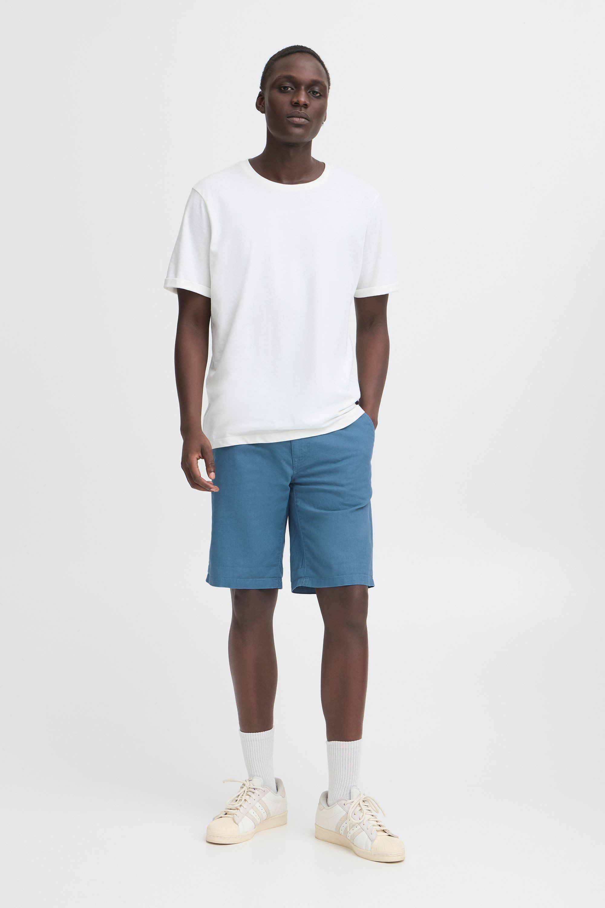 Blend Chinoshorts BHShorts Stilvolle Chino Shorts auf angenehmen Leinen