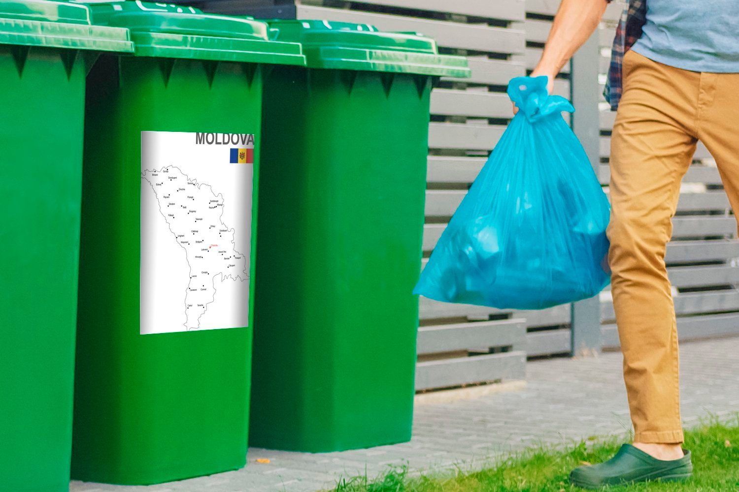 MuchoWow Wandsticker Illustration Abfalbehälter Sticker, Flagge weißen Karte der des St), Mülleimer-aufkleber, Container, Republik einer Moldau mit (1 Mülltonne, der
