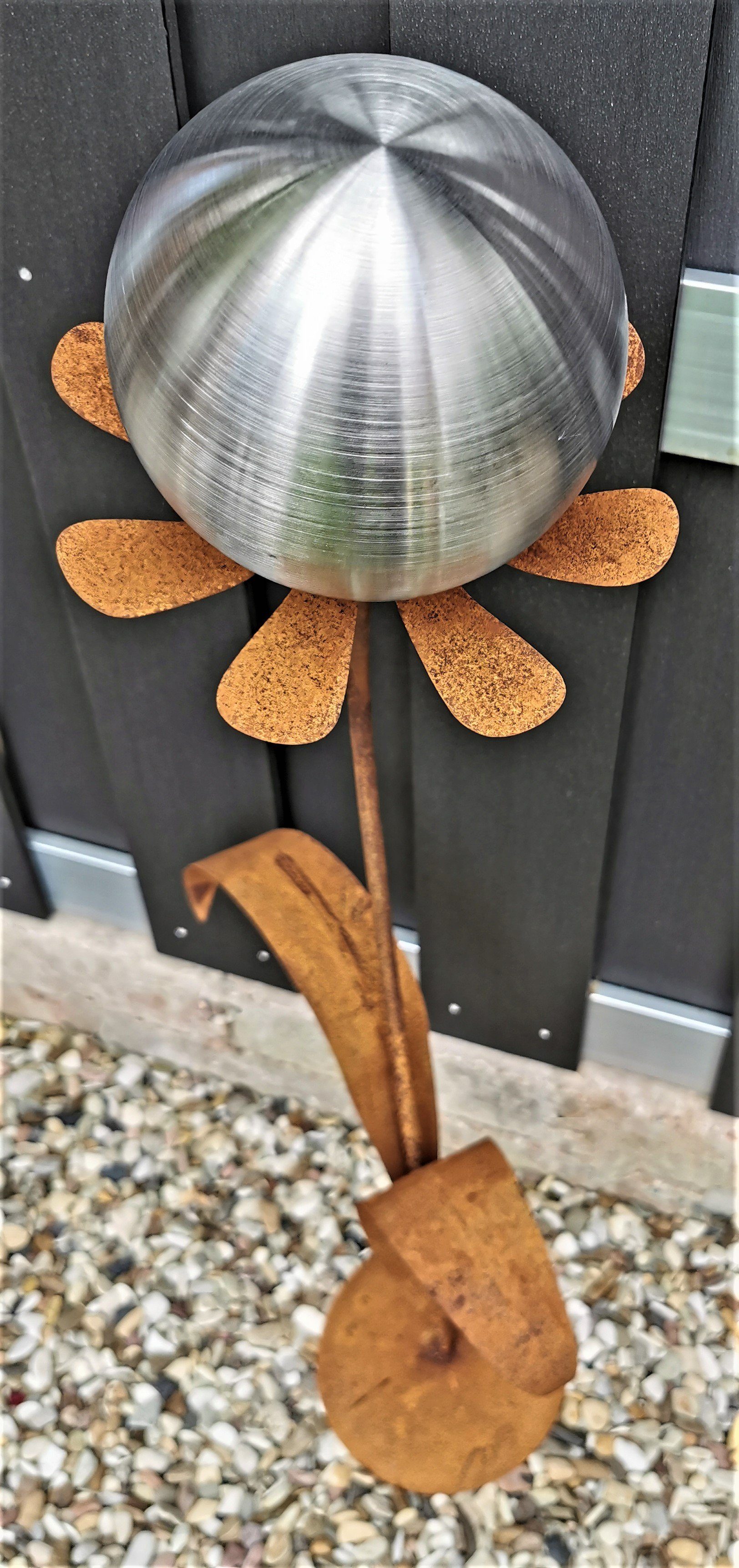 Jürgen Bocker Garten-Ambiente Gartenstecker Skulptur Blume Rotterdam Corten 97 cm mit Kugel und Standfuß Edelstahl