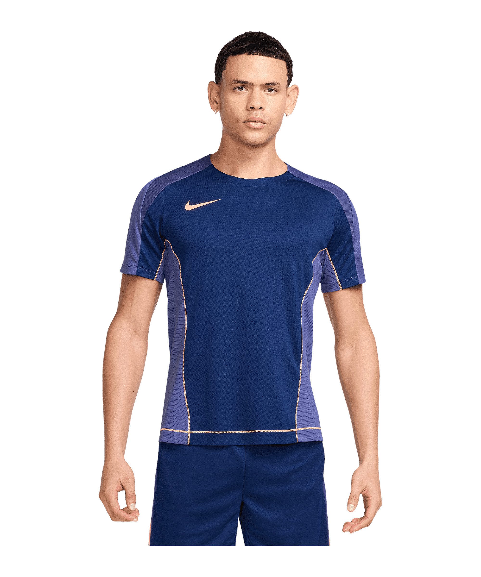 Nike T-Shirt Nike Performance Strike Plus Trainingshirt Polyester
