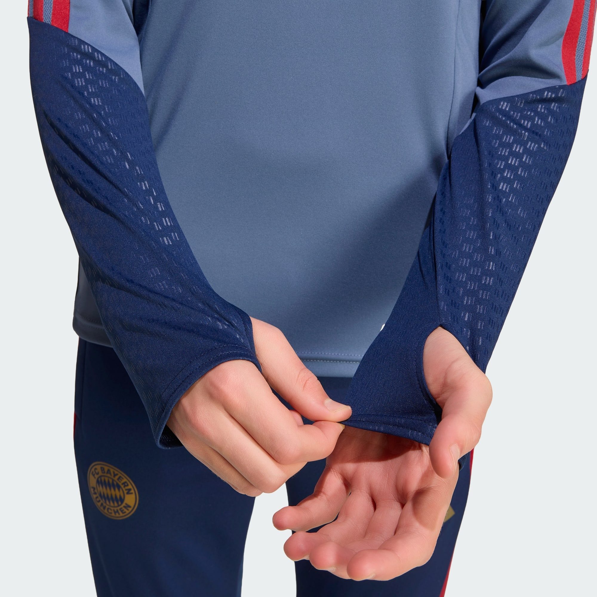 adidas Performance Trainingsjacke FC BAYERN MÜNCHEN 26/27 KIDS TRAININGSOBERTEIL (1-St) – Bild 5 von 5