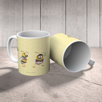 Mr. & Mrs. Panda Kinderbecher Hummeln Kleeblatt - Gelb Pastell - Geschenk, Gute Laune, Spruch schön, Kunststoff, Förderung der Selbstständigkeit
