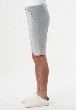 ORGANICATION Chinohose Men's slim fit Shorts in Shadow/Off White