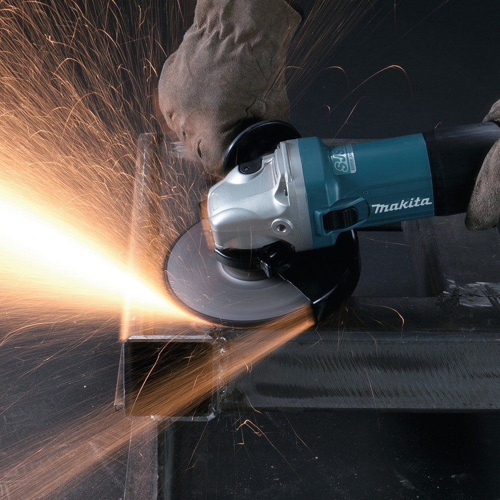 Makita Winkelschleifer, max. 9000 U/min, 1.400 W, GA6040CF01, 150 mm - im Karton