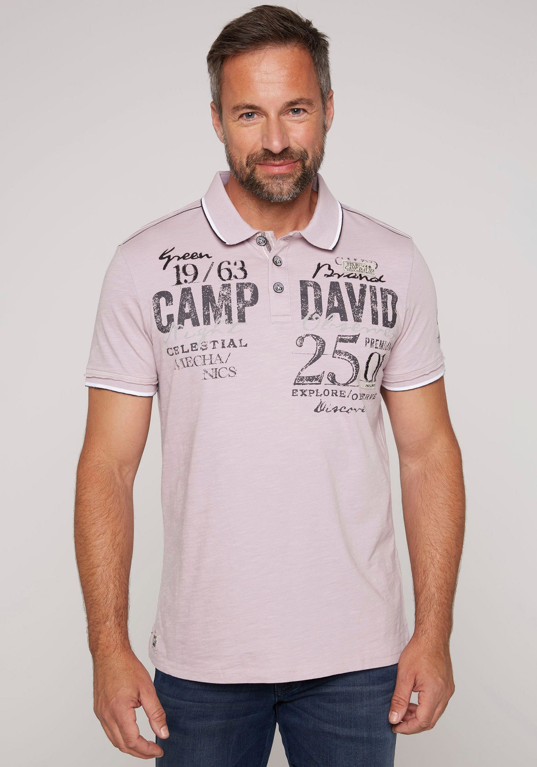CAMP DAVID Poloshirt mit Logo Print, Stickereien und Patches french violet