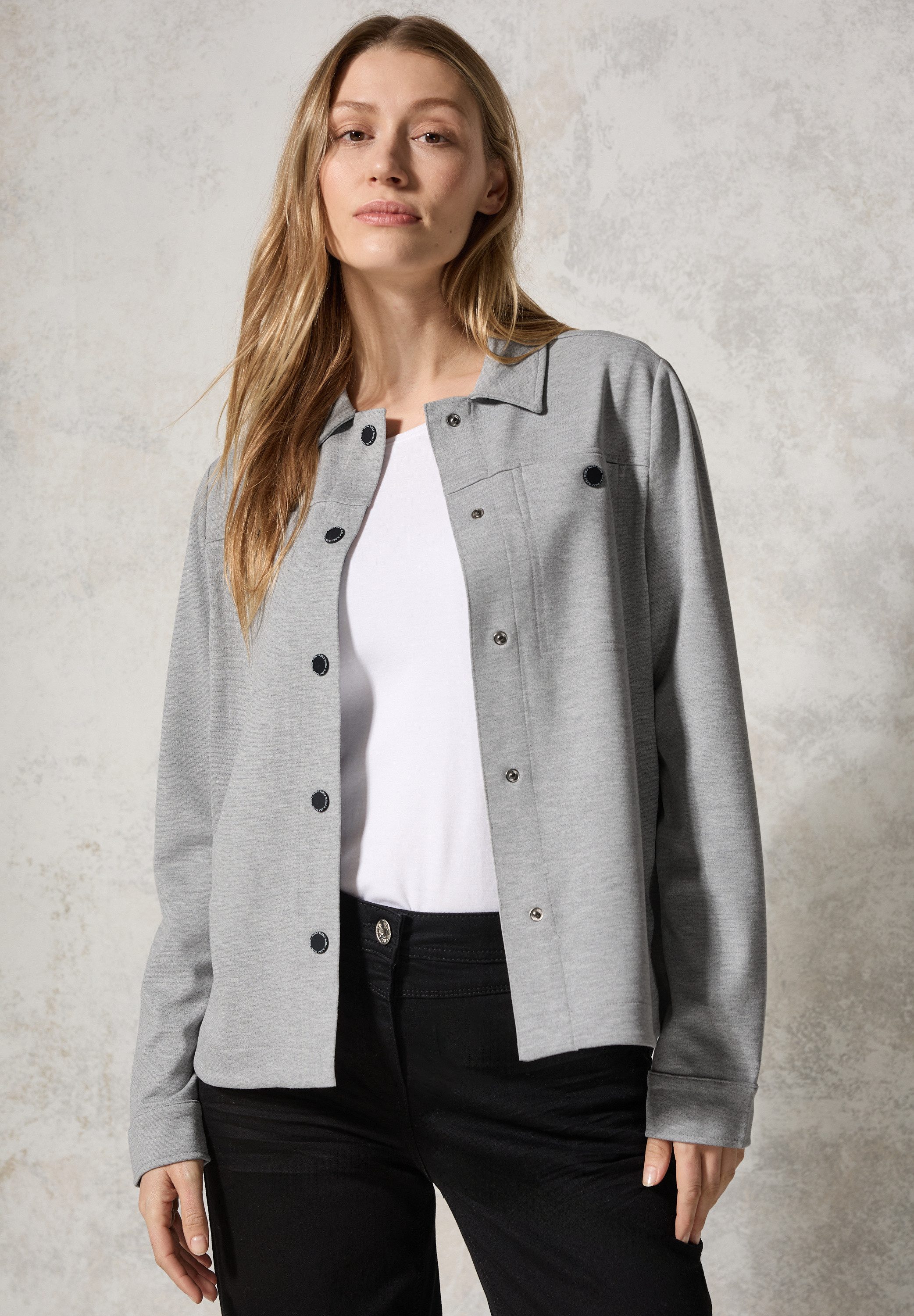 Blusenjacke