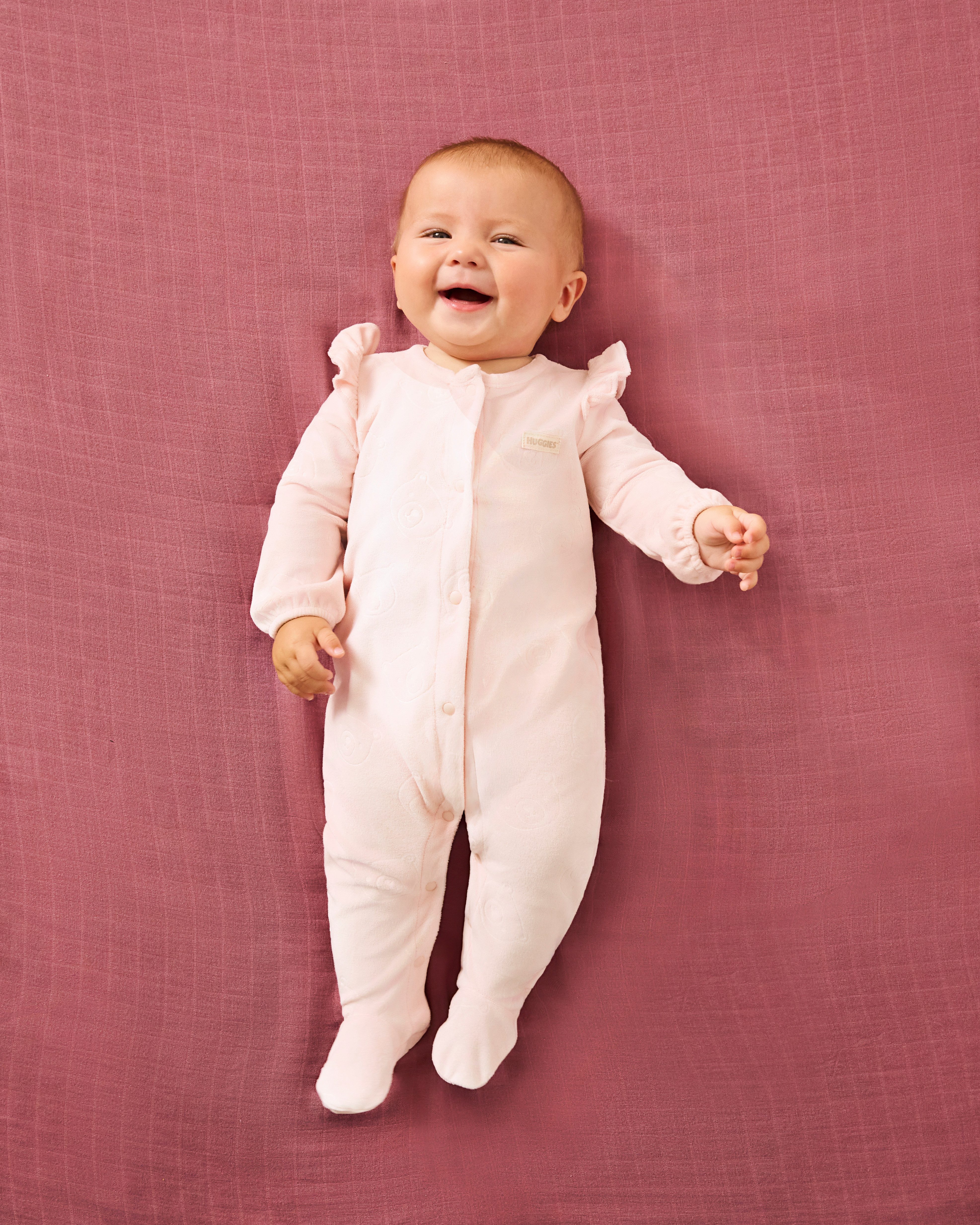 HUGGIES babywear Strampler HUGG FOOTED COVERALL Pflegeleichte Fleece- Qualität – Bild 5 von 5