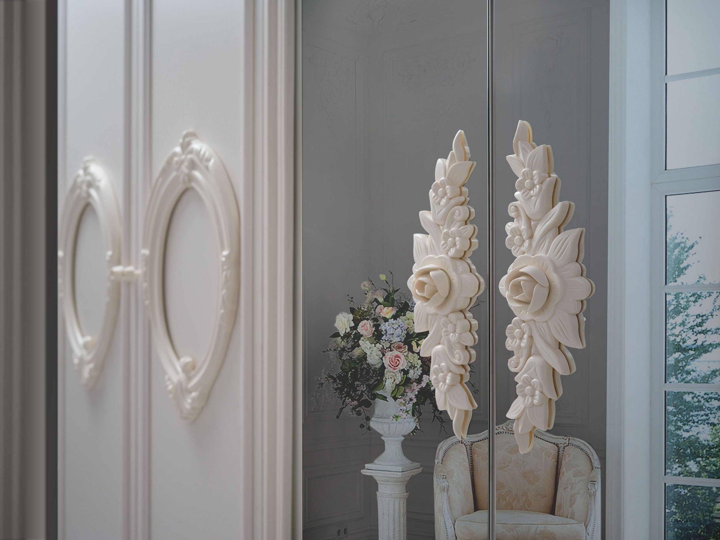 Interdesign24 Schlafzimmer-Set Aurora, (7-teilig, im klassischen Barock Stil, inkl. Bett 160 x 200 cm mit gepolstertem Kopf- und Fußteil), in Cremeweiß/Beige