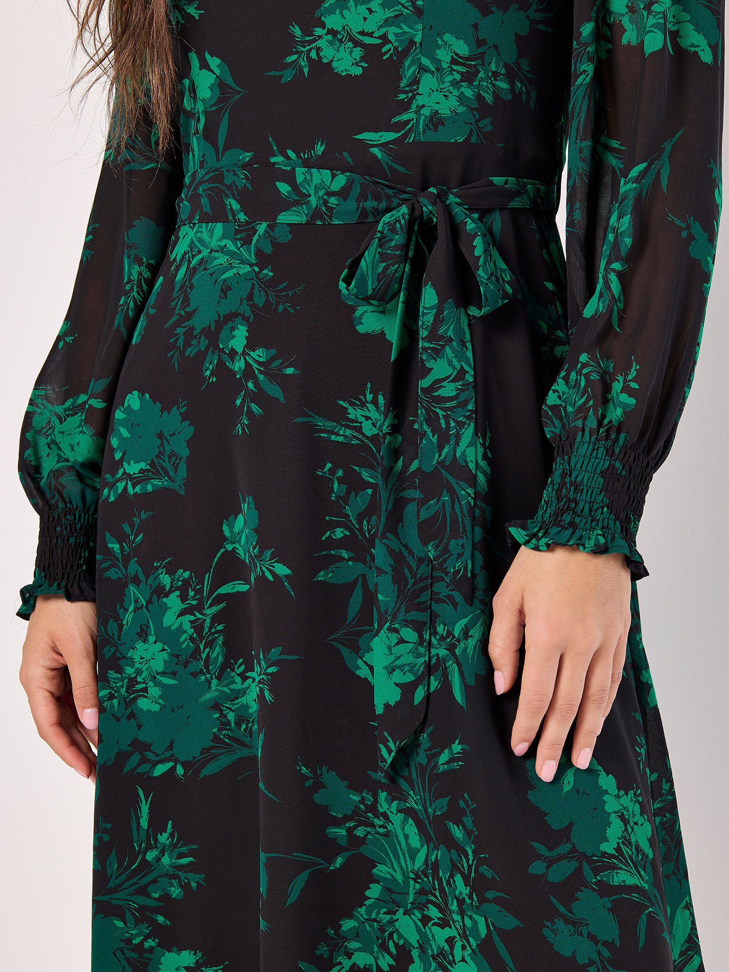 Apricot Chiffonkleid gefüttertes Midaxikleid mit floralem Druck