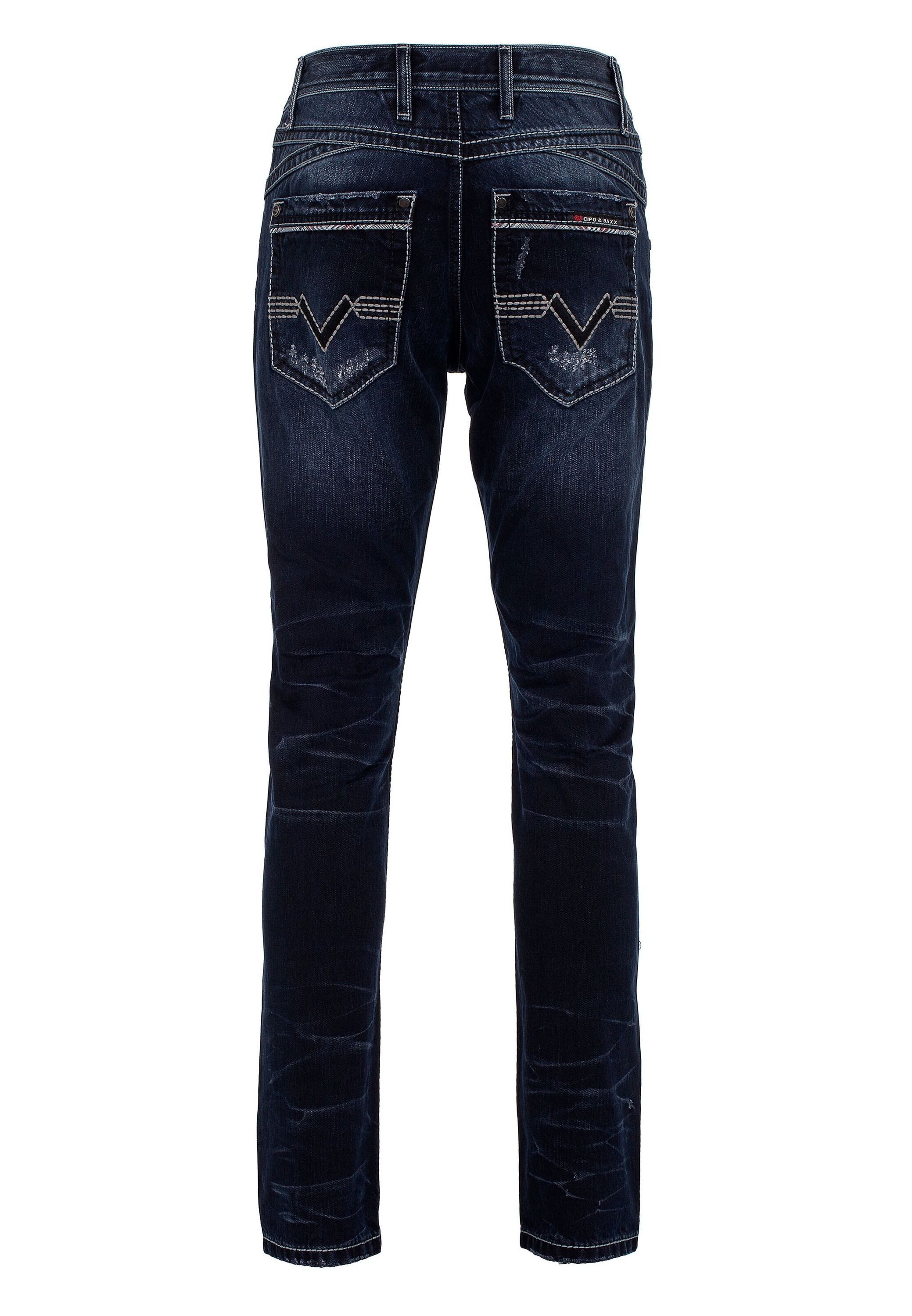Cipo & Baxx Regular-fit-Jeans Jeans mit lässigen Destroyed-Elementen, CD539