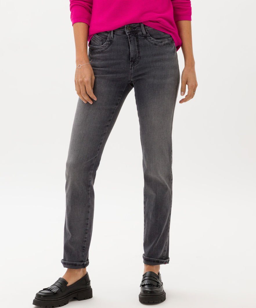 Verfügt Style 5-Pocket-Jeans Stretcheigenschaften CAROLA, Brax über außergewöhnliche