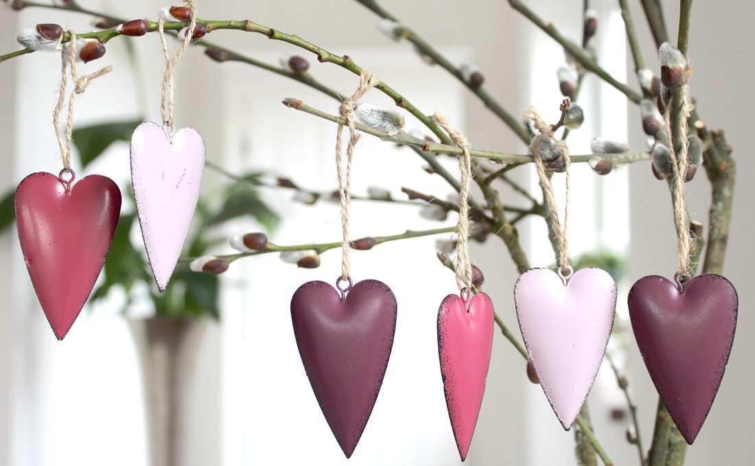 LB H&F Lilienburg Hängedekoration 6er SET Herz Herzen Metall Hängedekoration Anhänger Shabby Hochzeit (modern LILA, Hänger Deko Frühling Herbst Winter DIY Weihnachten Taufe Liebe Muttertag), Metallanhänger Landhaus Hängedeko Fensterhänger Mädchen Geburtstagsdeko Fensterdekoration, Herzanhänger Dekohänger Dekoherzen basteln hängen Punkte), Geburtstag Geschenkanhänger Metallherzen Herzhänger