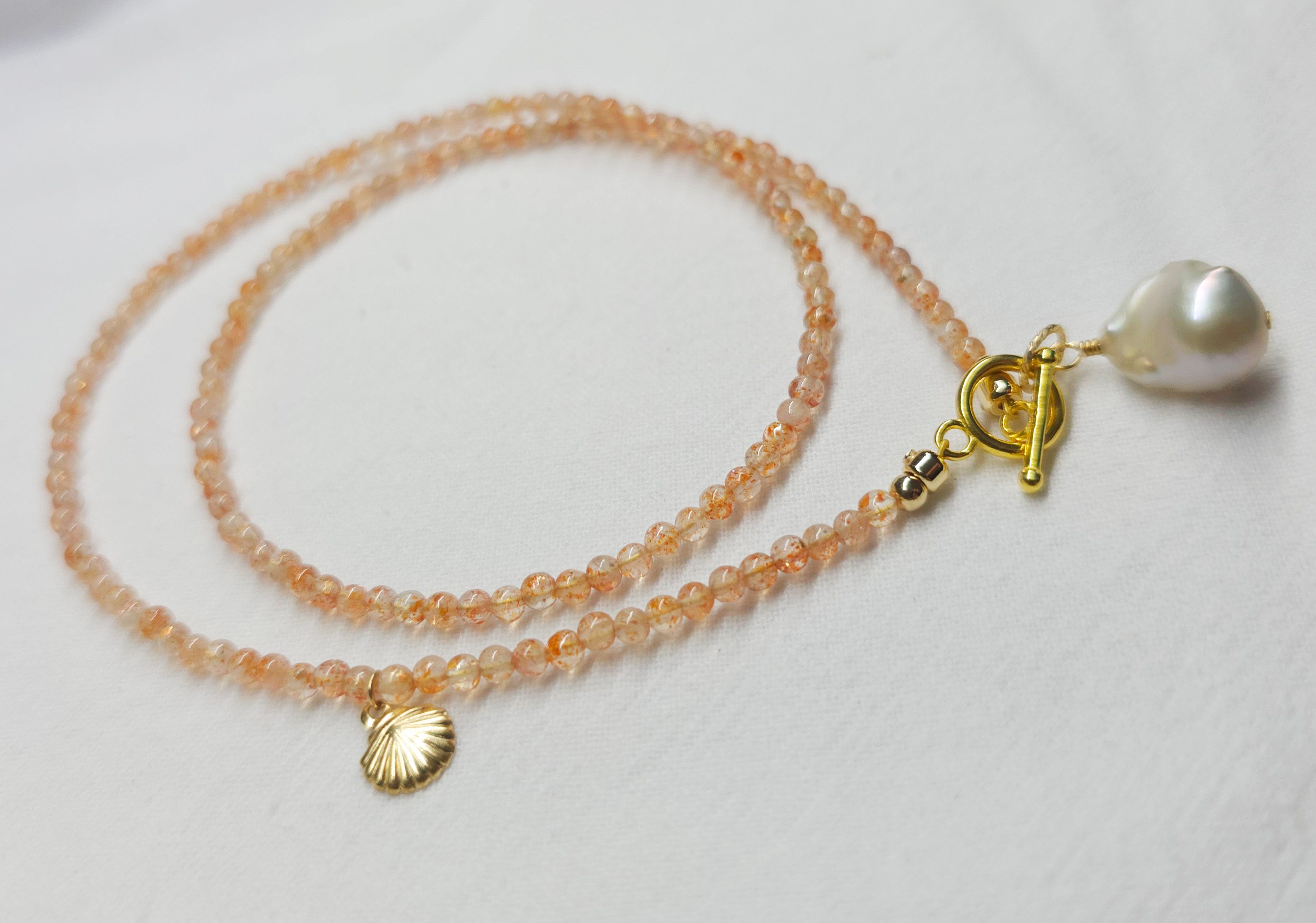 GOLDEN Kette mit Anhänger Sonnenstein Halskette mit Barockperle 925 Silber Vergoldet