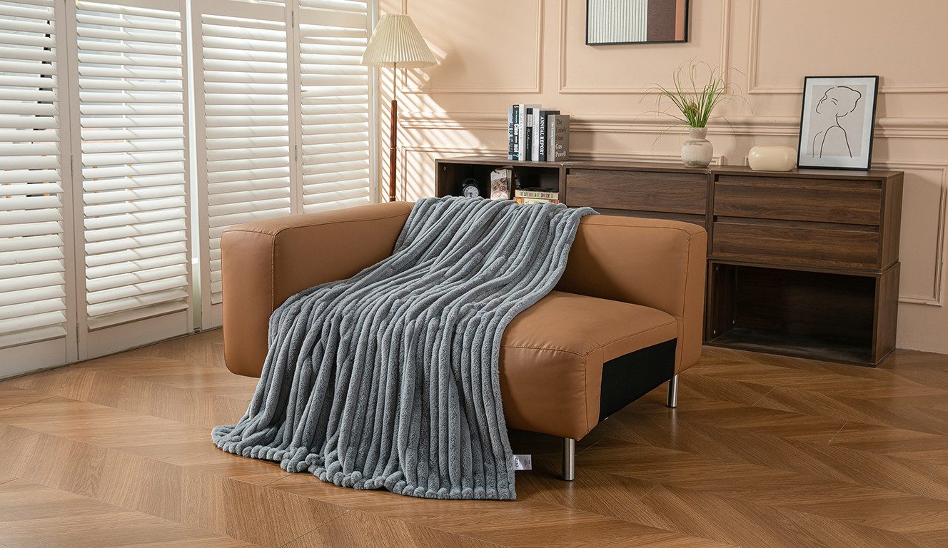 Wohndecke Milara Premium, hochwertige Qualität, flauschige Tagesdecke, OTTO home, hochwertige, flauschige Wohndecke, Tagesdecke, Premium 350g/m² – Bild 4 von 5