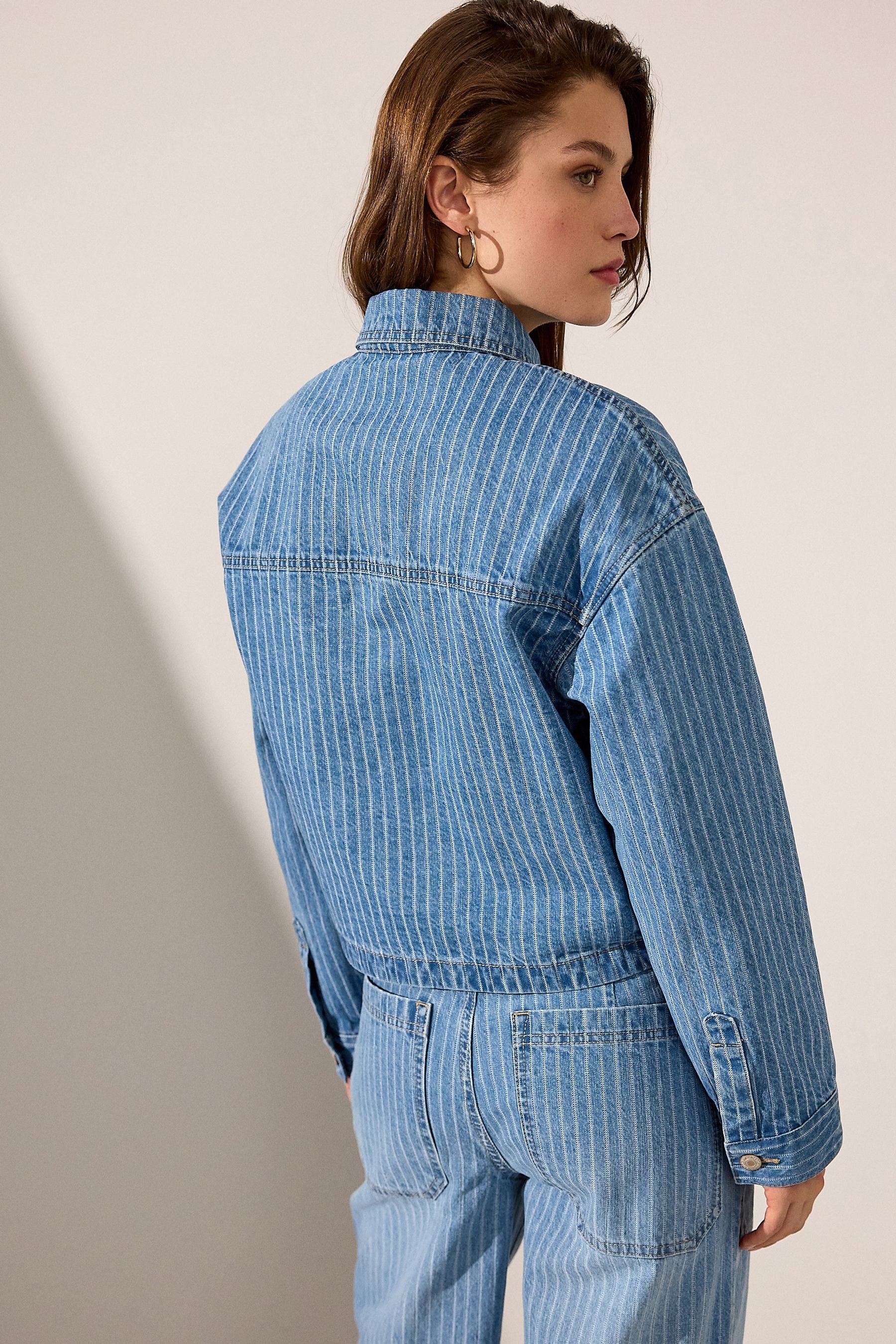 Next Jeanshemd Gestreifte Jeansjacke aus 100 % Baumwolle (1-tlg) günstig online kaufen