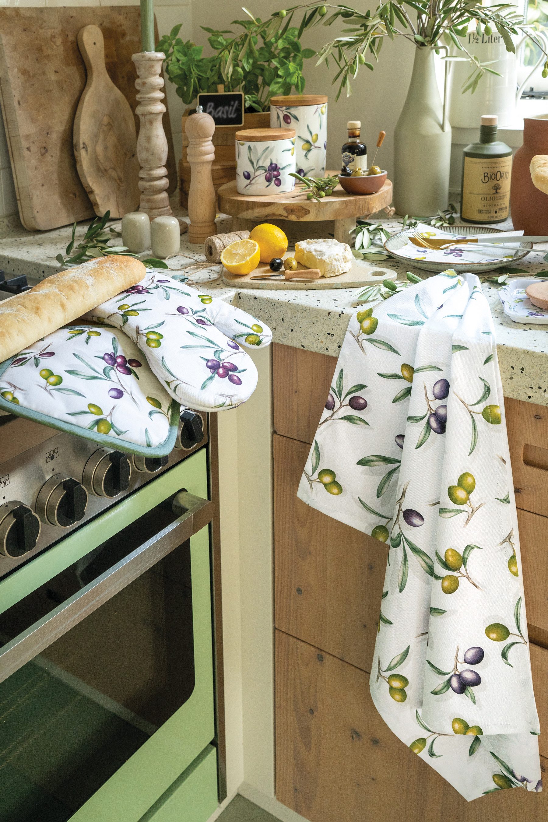 Ambiente® Dekokissen Delicious olives, Dekokissen Kissenbezüge ohne Füllung Baumwolle 40x40 cm