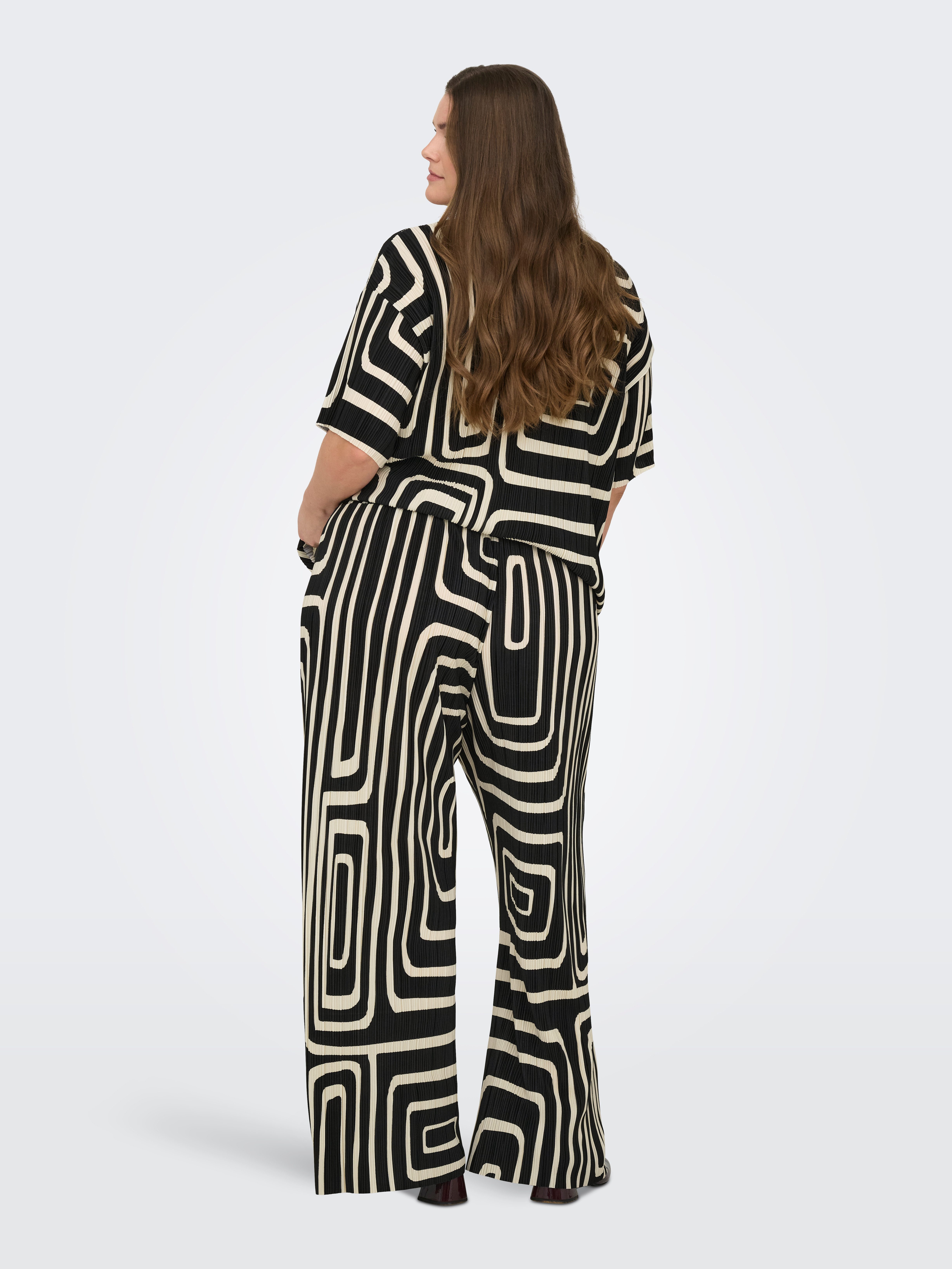 ONLY CARMAKOMA Schlupfhose CARRAVENNA PLISSE AOP PANT JRS NOOS