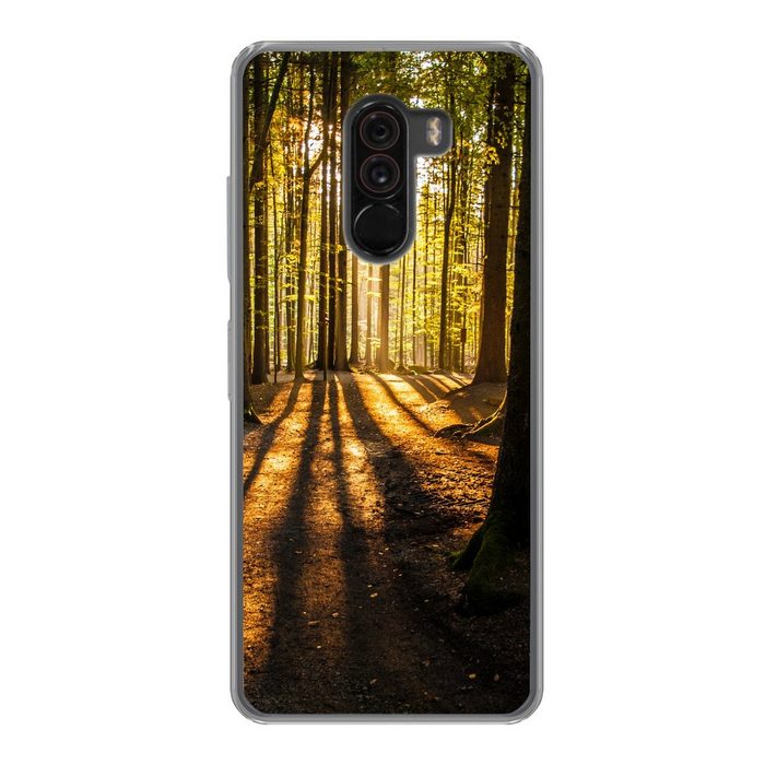 MuchoWow Handyhülle Sonne - Bäume - Wald - Landschaft - Natur Phone Case Handyhülle Xiaomi Pocophone F1 Silikon Schutzhülle