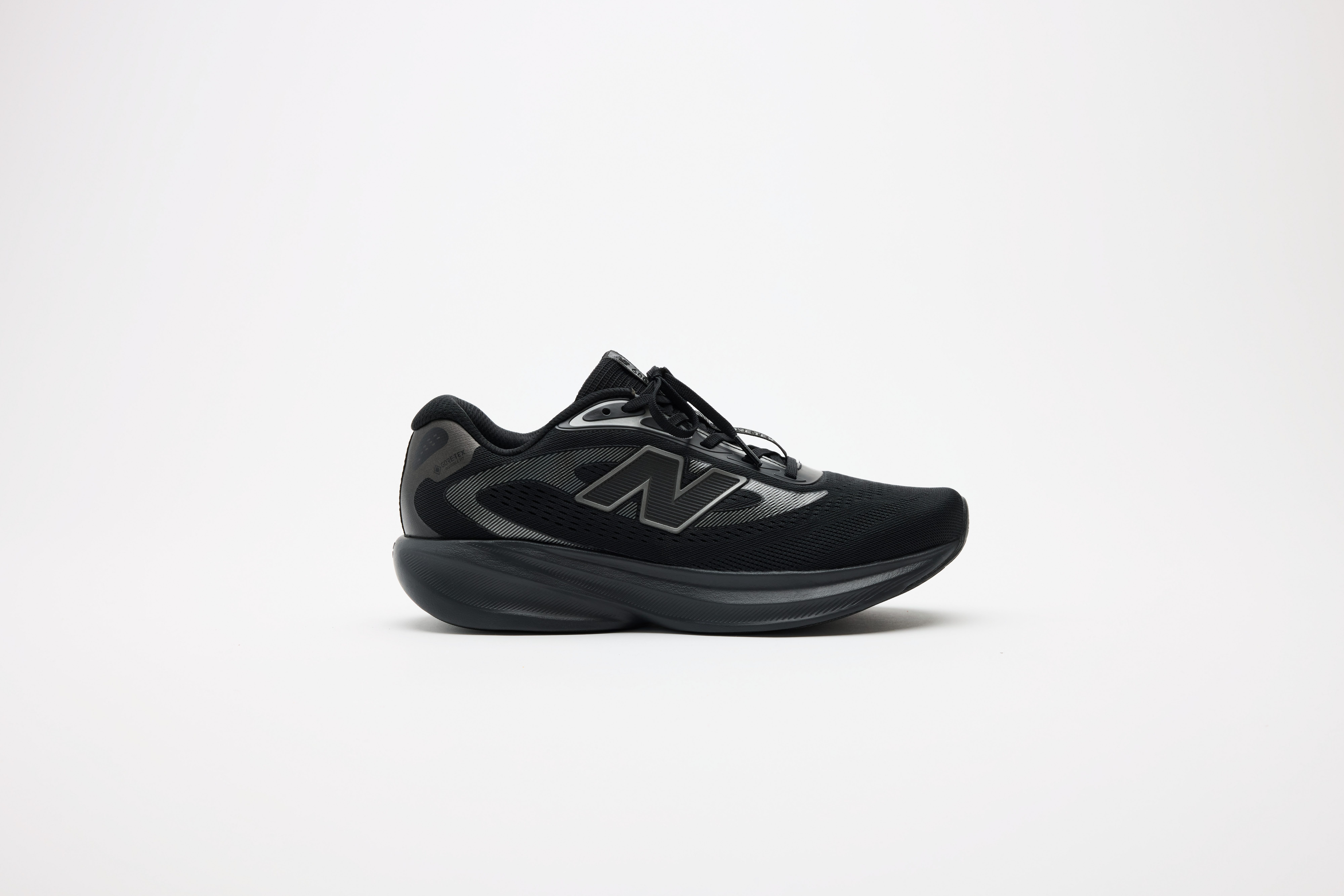 New Balance 680 Laufschuh mit Fresh Foam Mittelsohlendämpfung