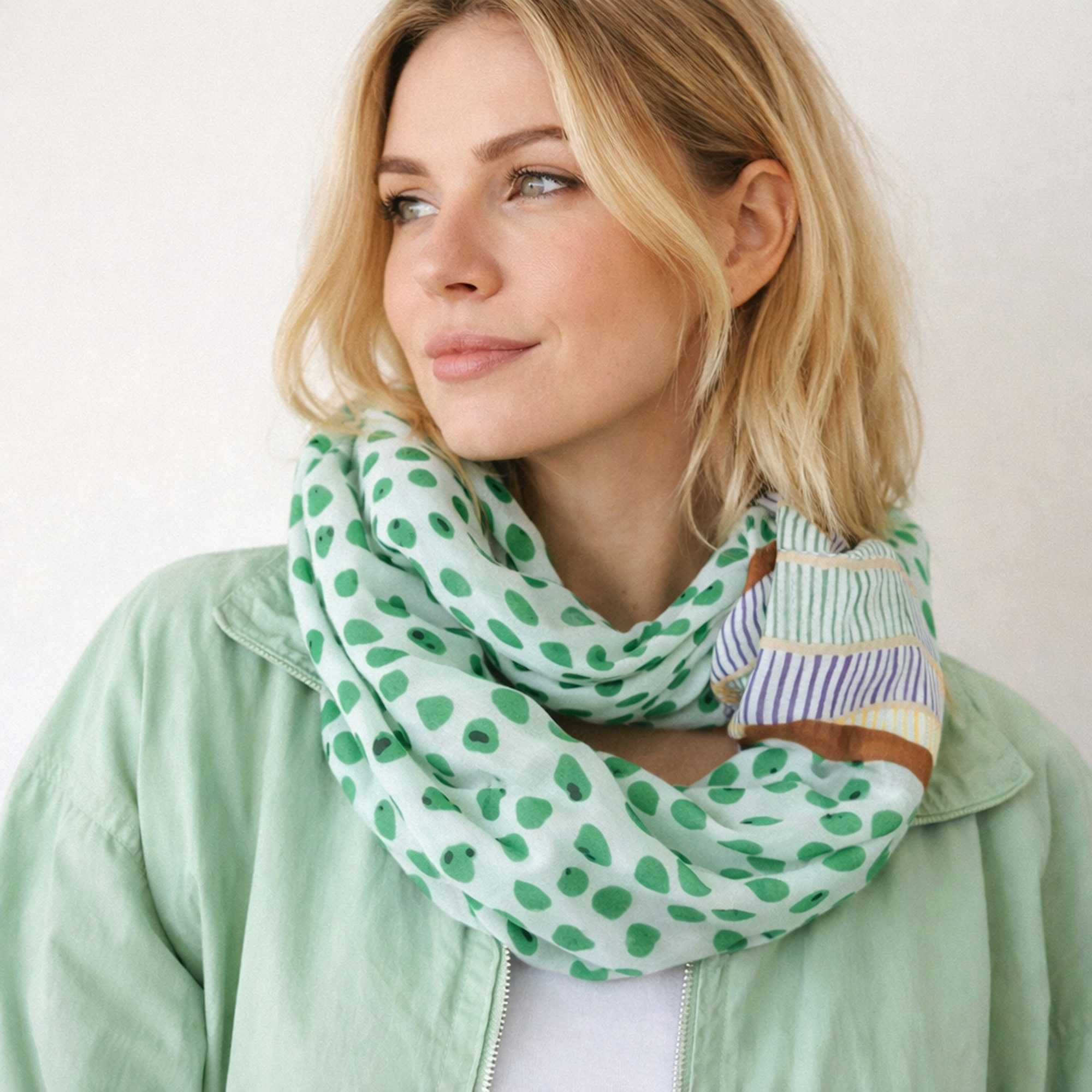 Ella Jonte Loop, mit Punkten & Streifen – Hochwertiger Baumwolle-Viskose-Mix