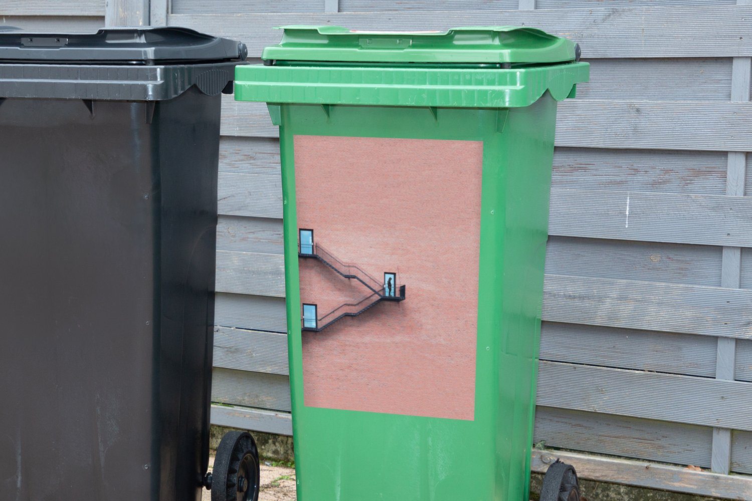 Container, St), (1 Mülleimer-aufkleber, Wand Wandsticker - - Mülltonne, Treppe - Architektur MuchoWow Abfalbehälter Sticker, Tür