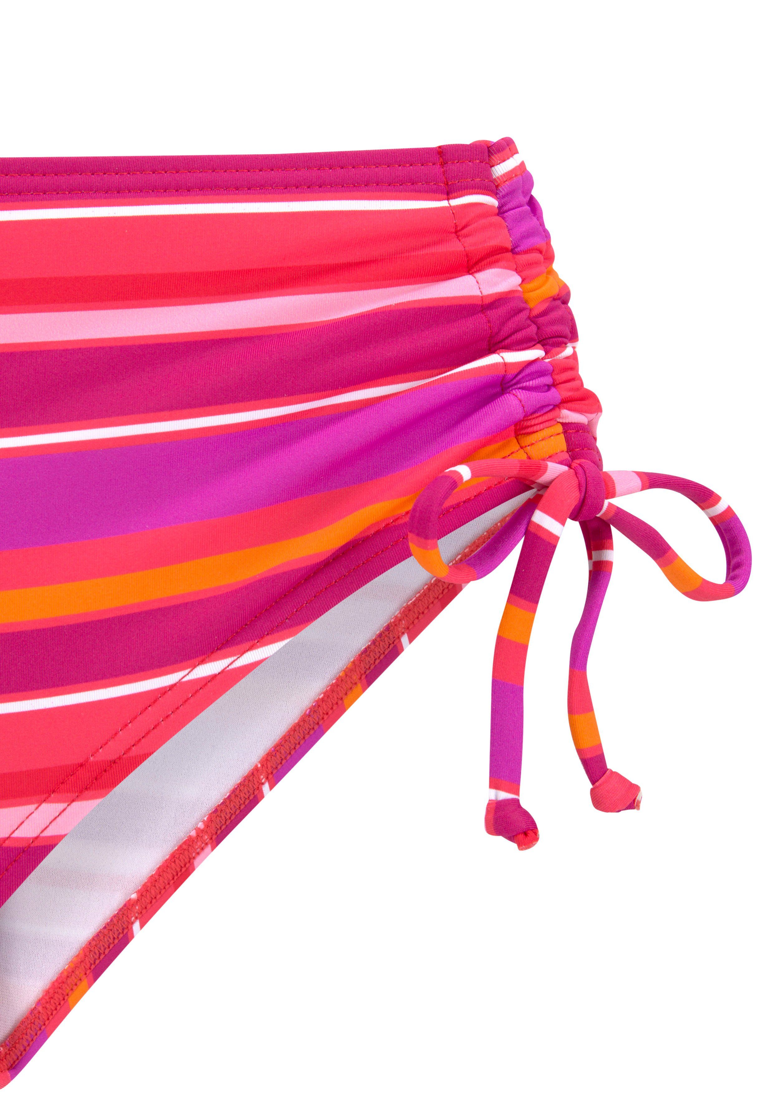 s.Oliver Bikini-Hose seitlich regulierbar und mit trendigem Streifen-Design
