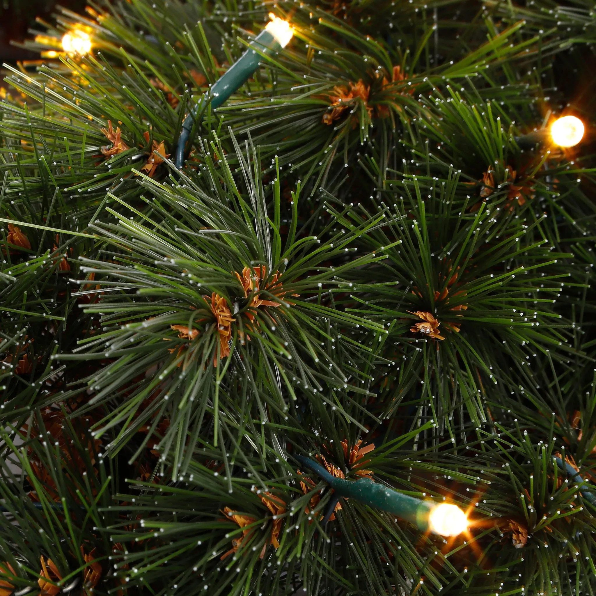 edelman Adventskranz LED-Weihnachtskranz Triumph Tree Forest Frosted