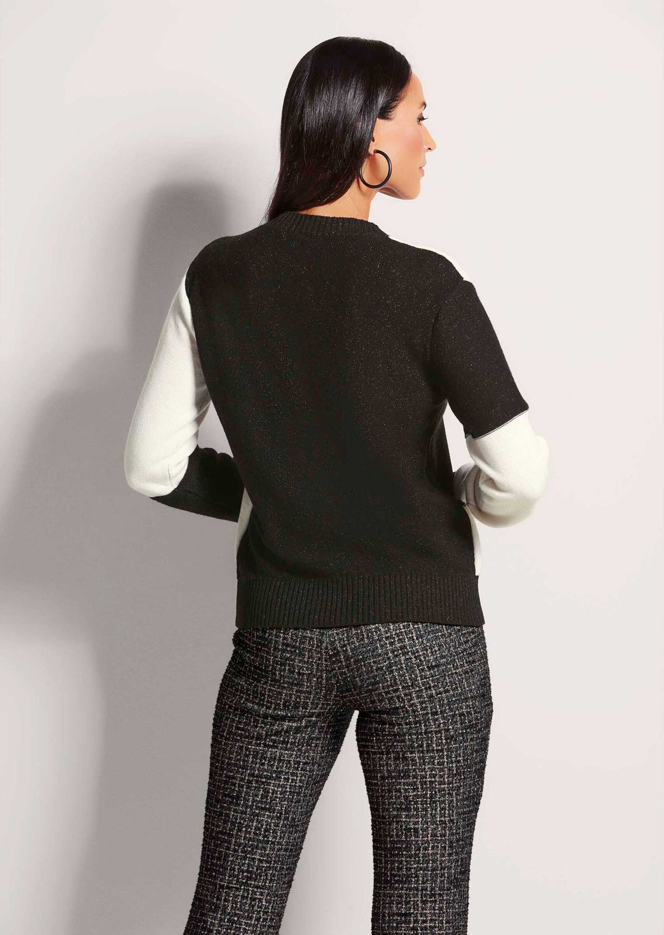 MADELEINE Strickjacke Strickjacke im Patch-Look